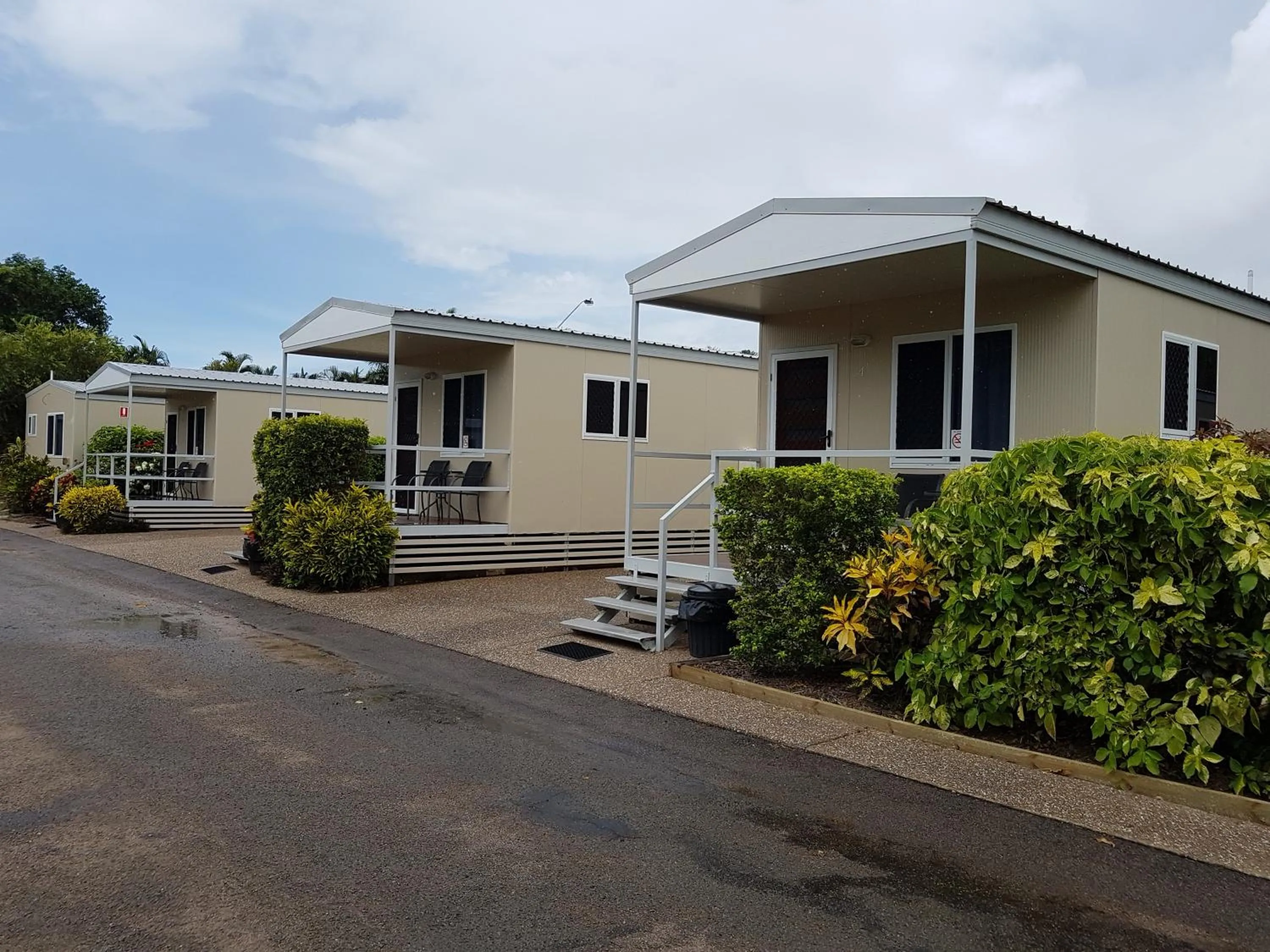 Property building in Coral Coast Tourist Park