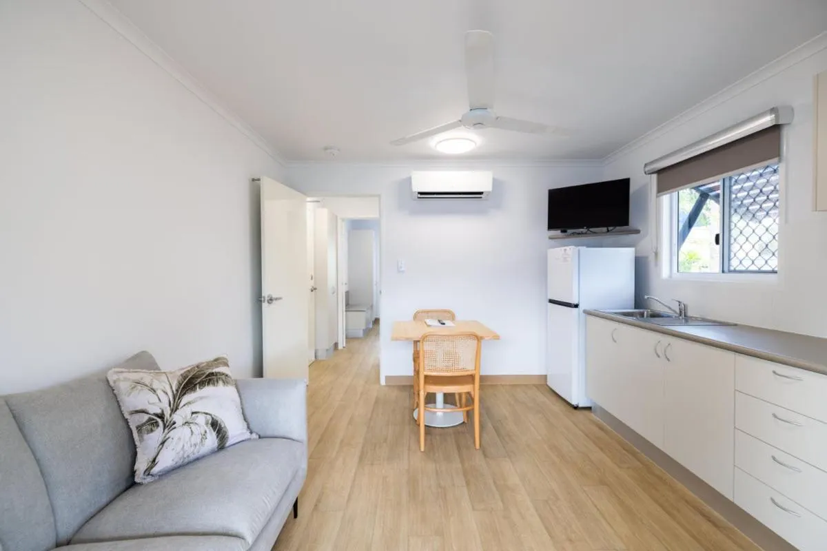 Kitchen or kitchenette in Coral Coast Tourist Park