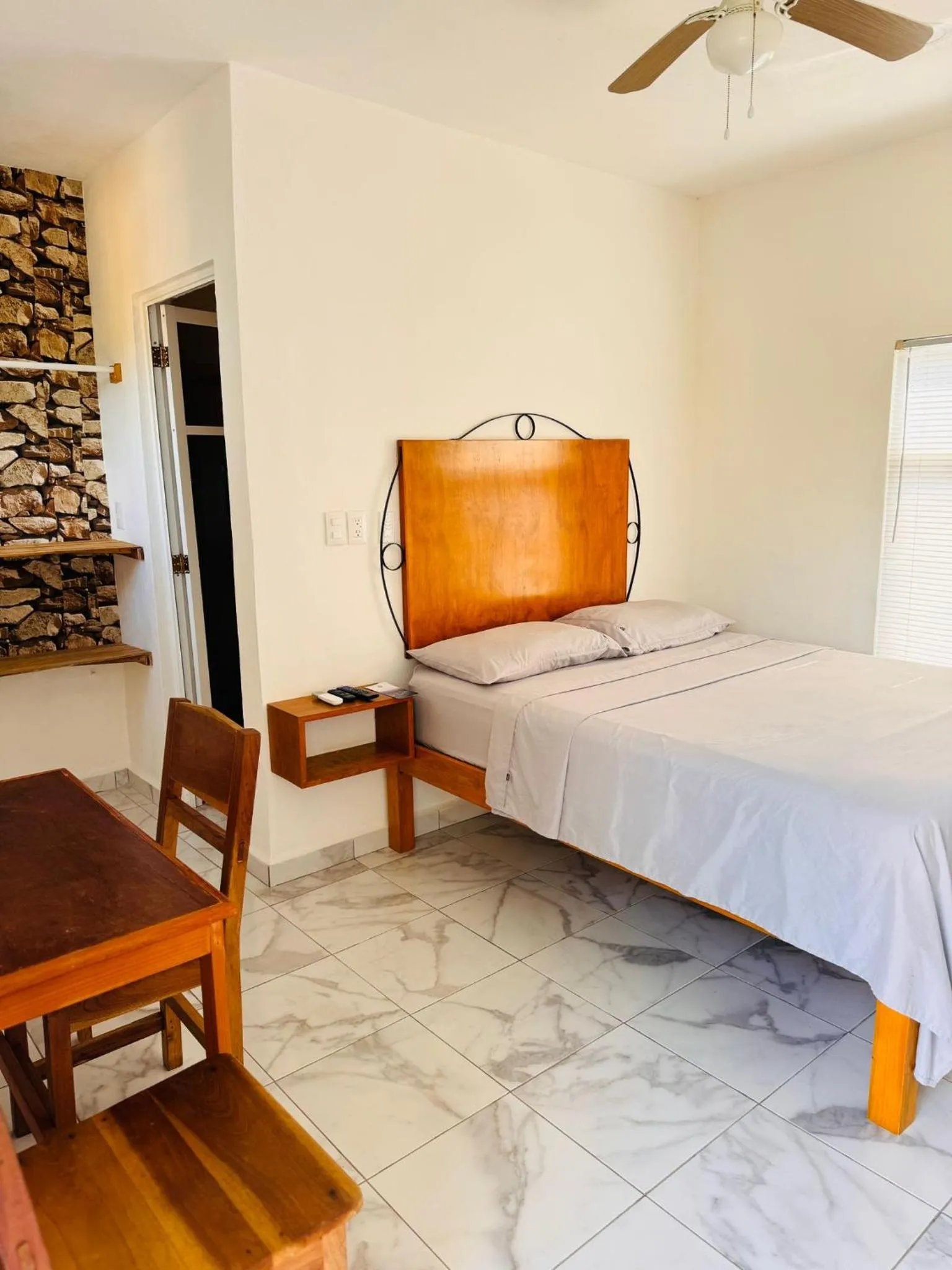 Photo of the whole room, Bed in Buenosdías Izamal