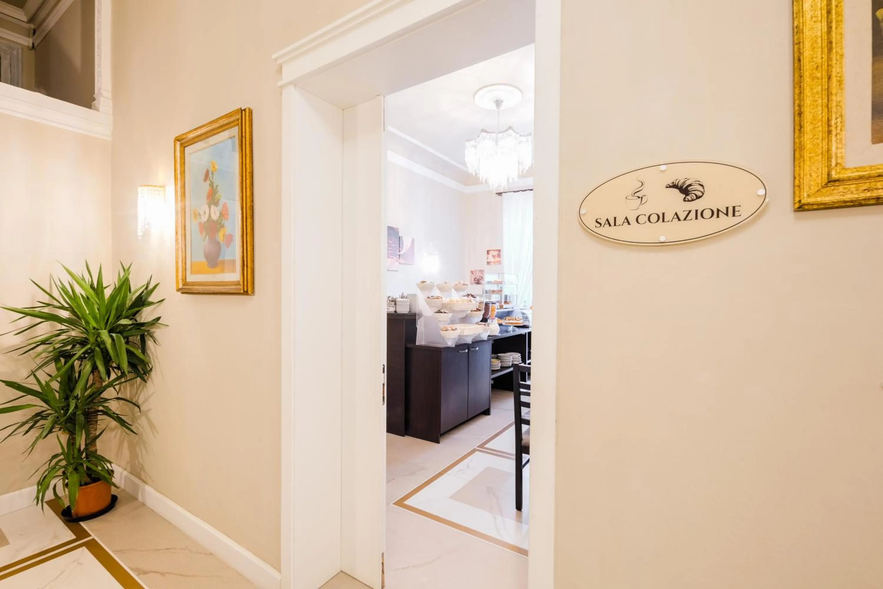 Breakfast in Hotel Annabella Roof Terrace