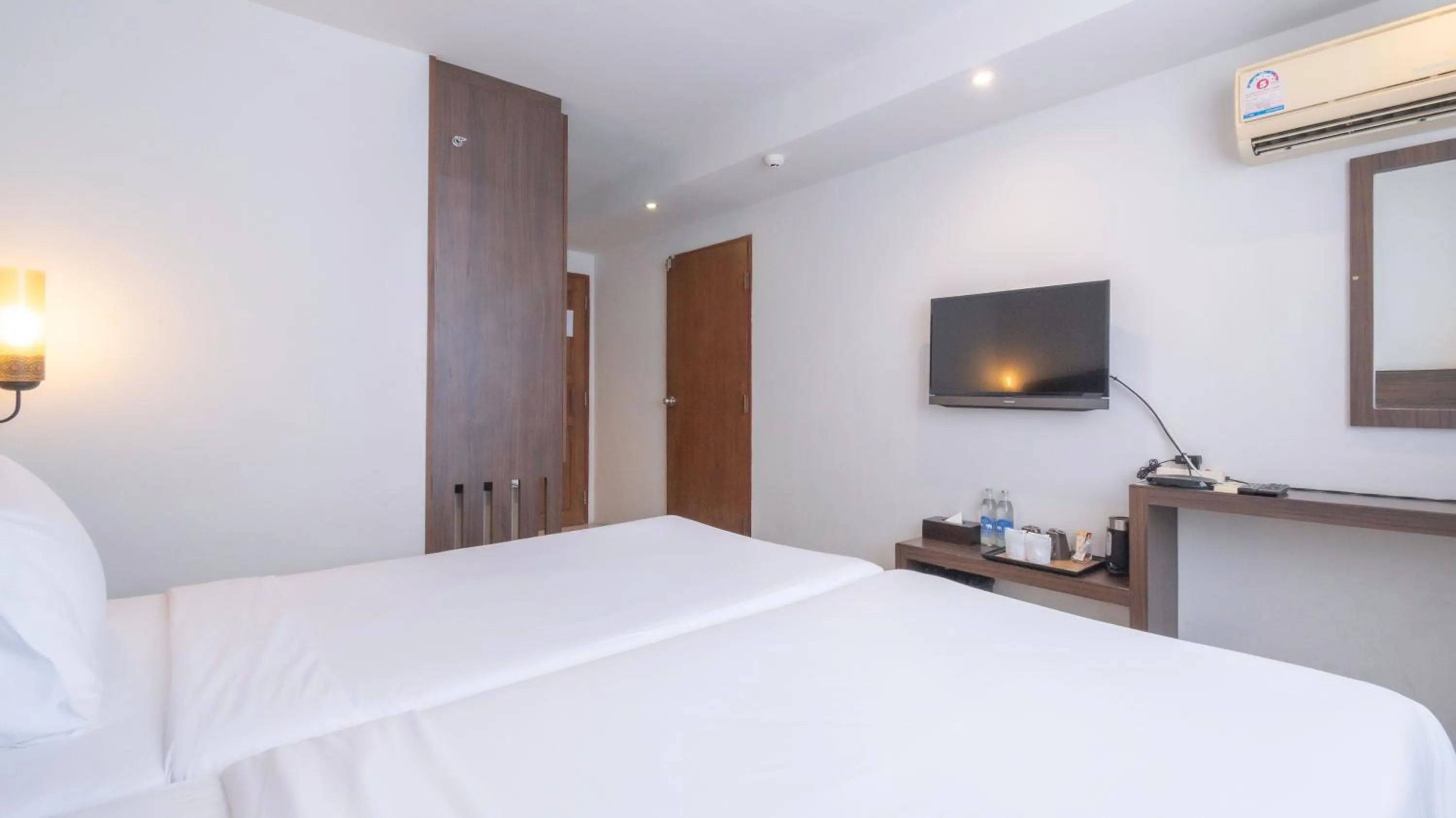 Bedroom, Bed in Pas Cher Hotel de Bangkok