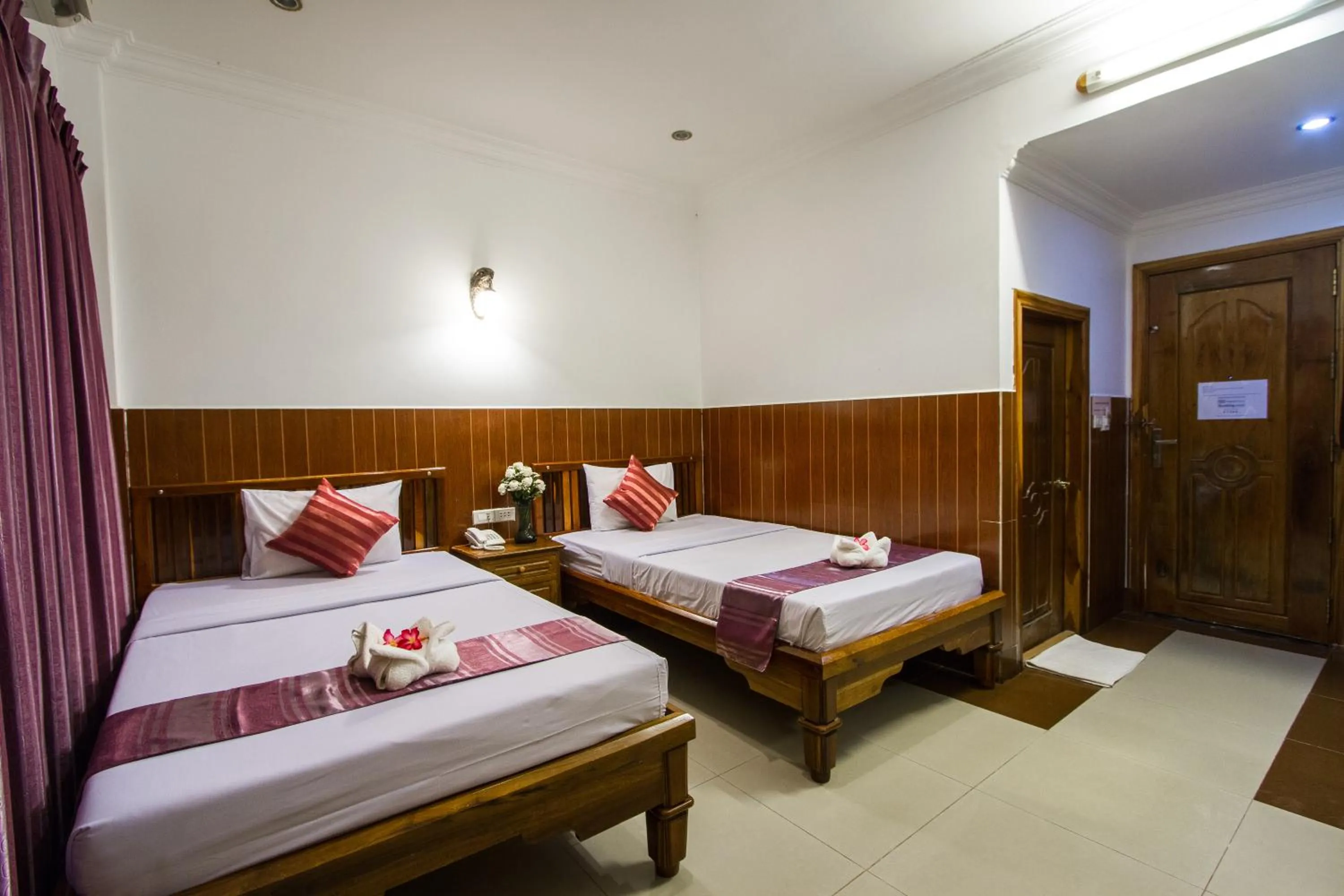 Photo of the whole room, Bed in Botoum Hotel