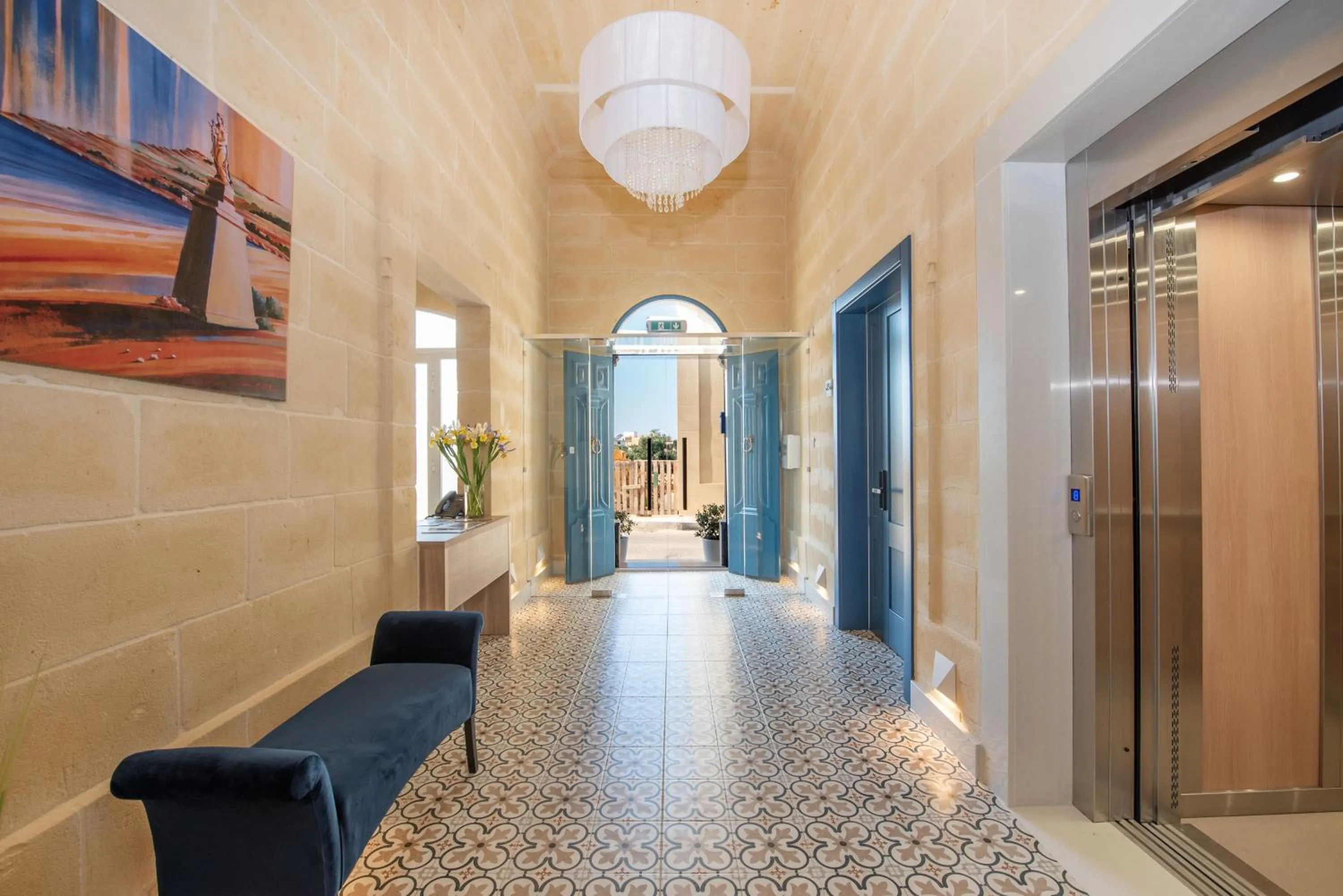 Property building in Georges Boutique Living