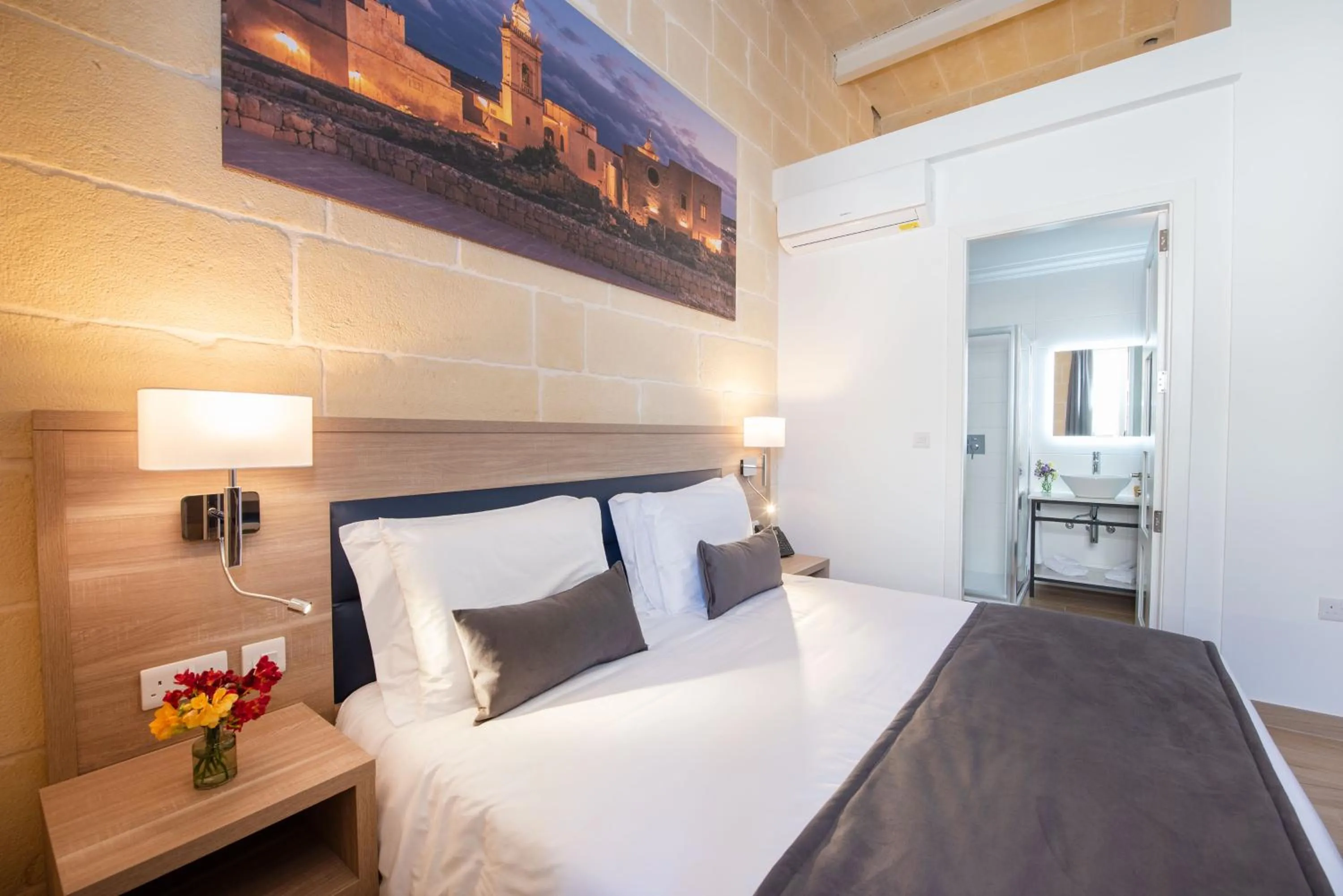 Bedroom, Bed in Georges Boutique Living