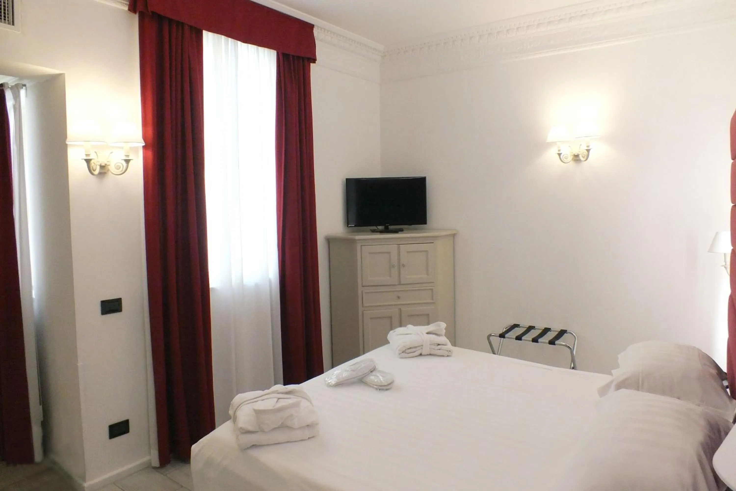 Bed in BB Hotels Smarthotel Bailey's