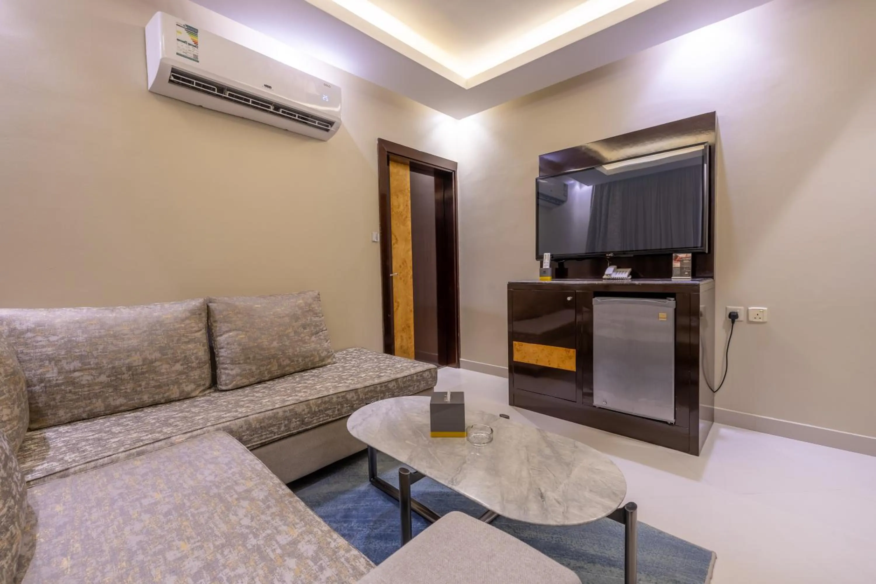 Al Muhaidb Residence Al Takhasossi 2