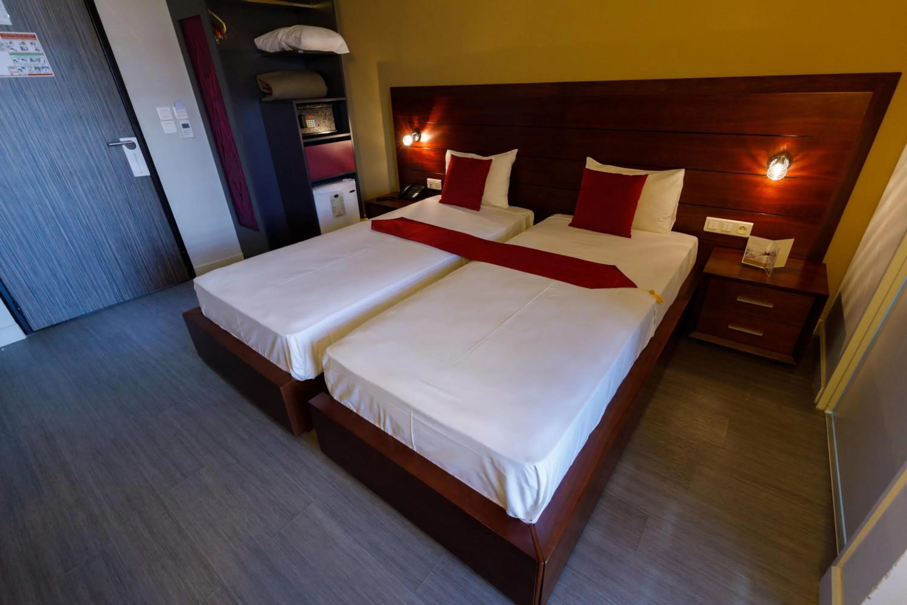 Staff, Bed in Tulip Inn Sainte Clotilde, La Réunion