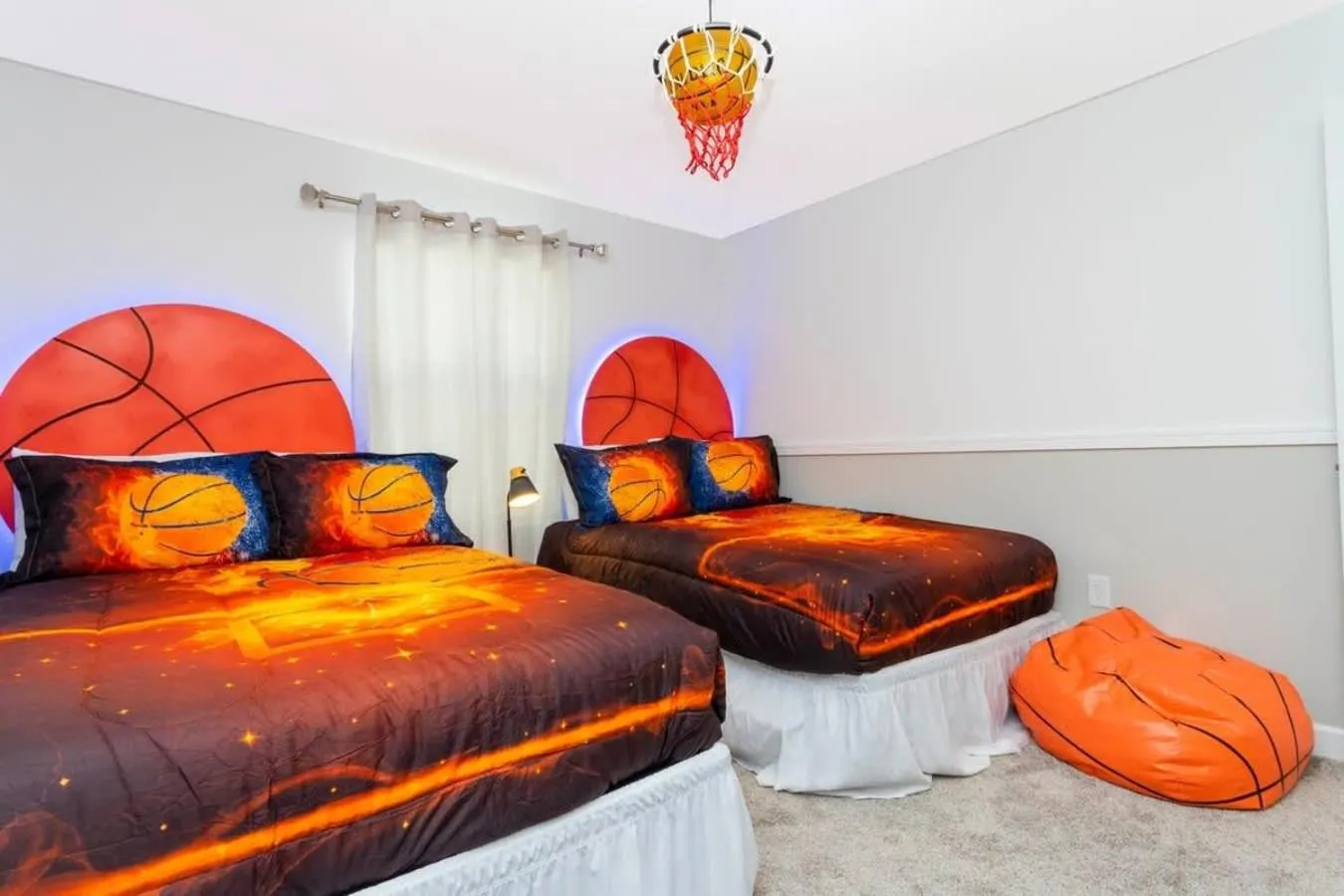 Bed in Wonderful 5 Bd Close to Disney @ Storey Lake Resort 2980