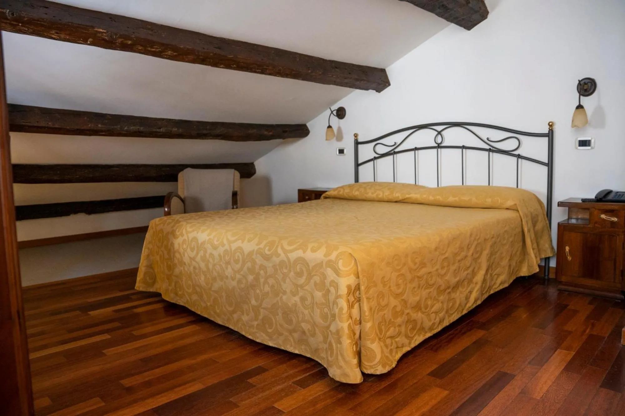 Bedroom, Bed in Locanda Art Deco