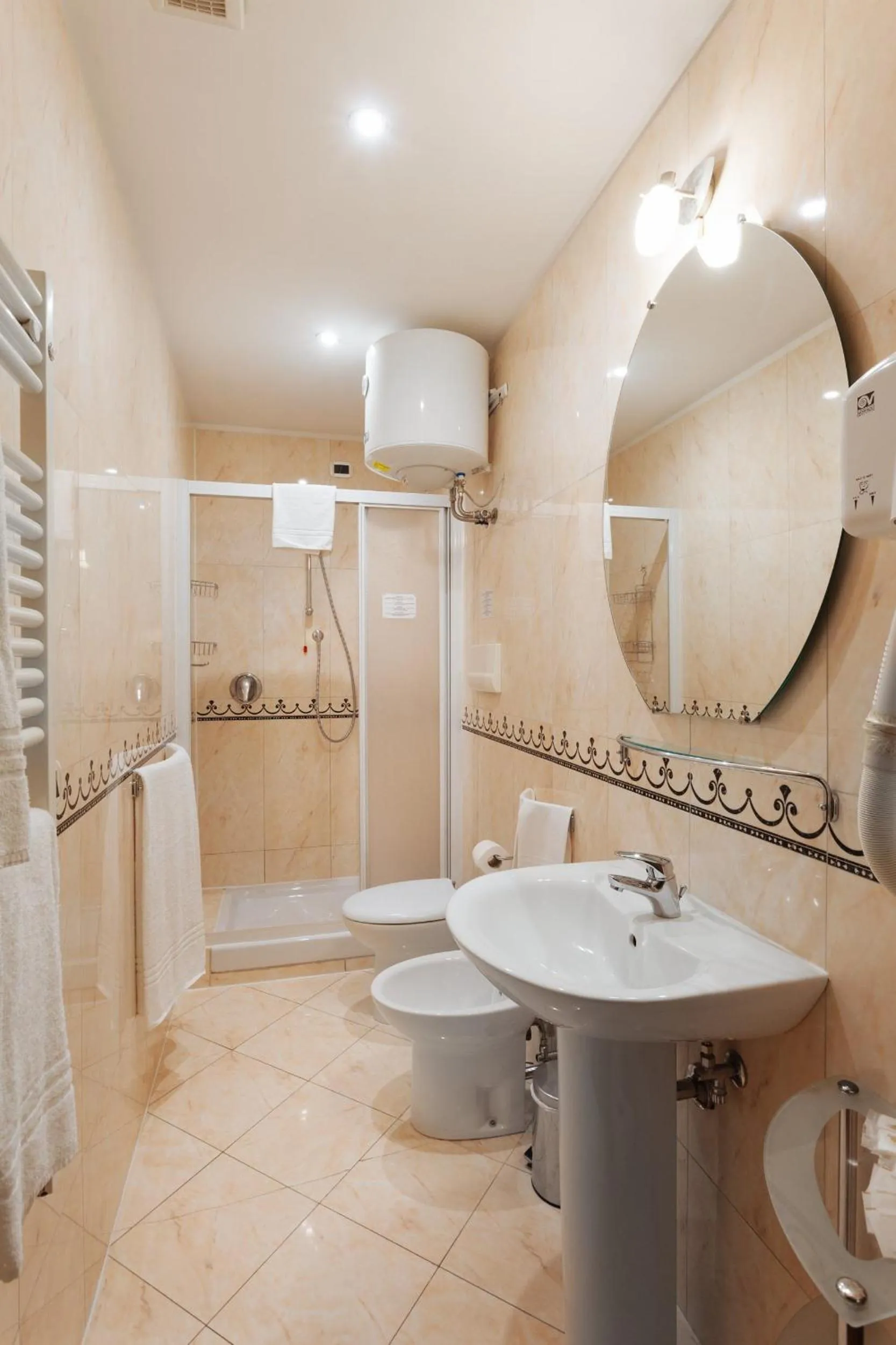 Shower in Locanda Art Deco