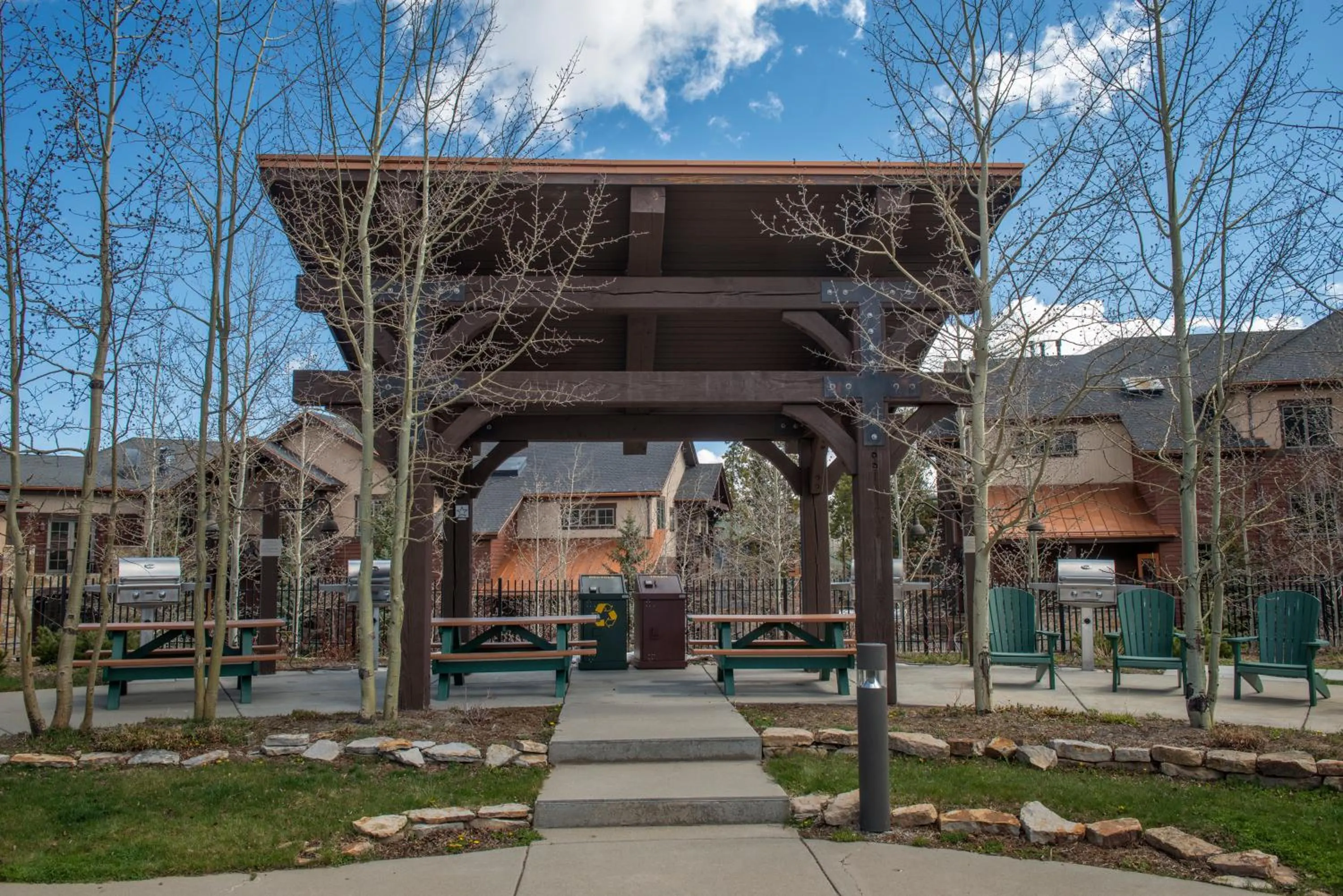 BBQ facilities in Grand Timber Lodge