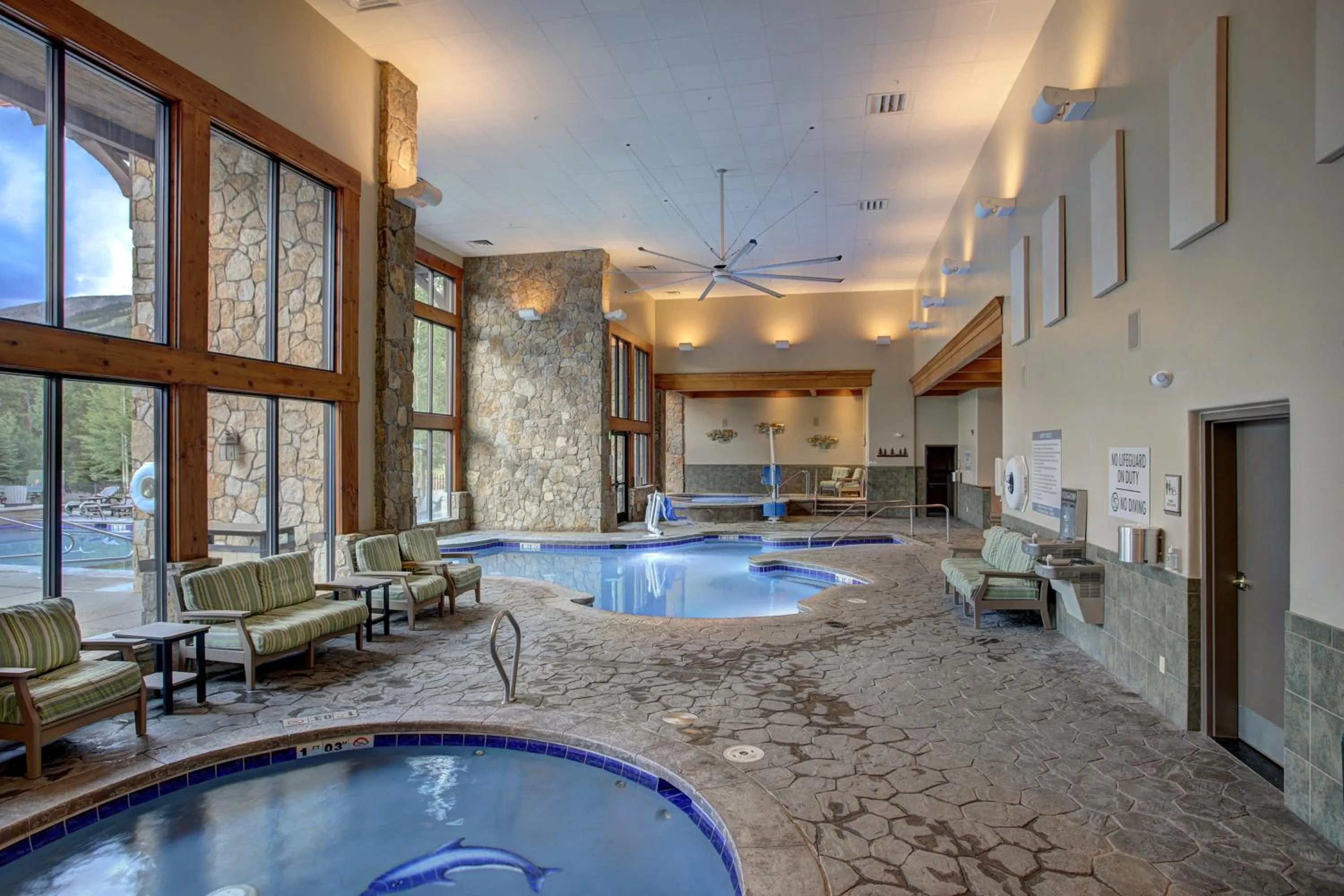 Hot Tub in Grand Timber Lodge