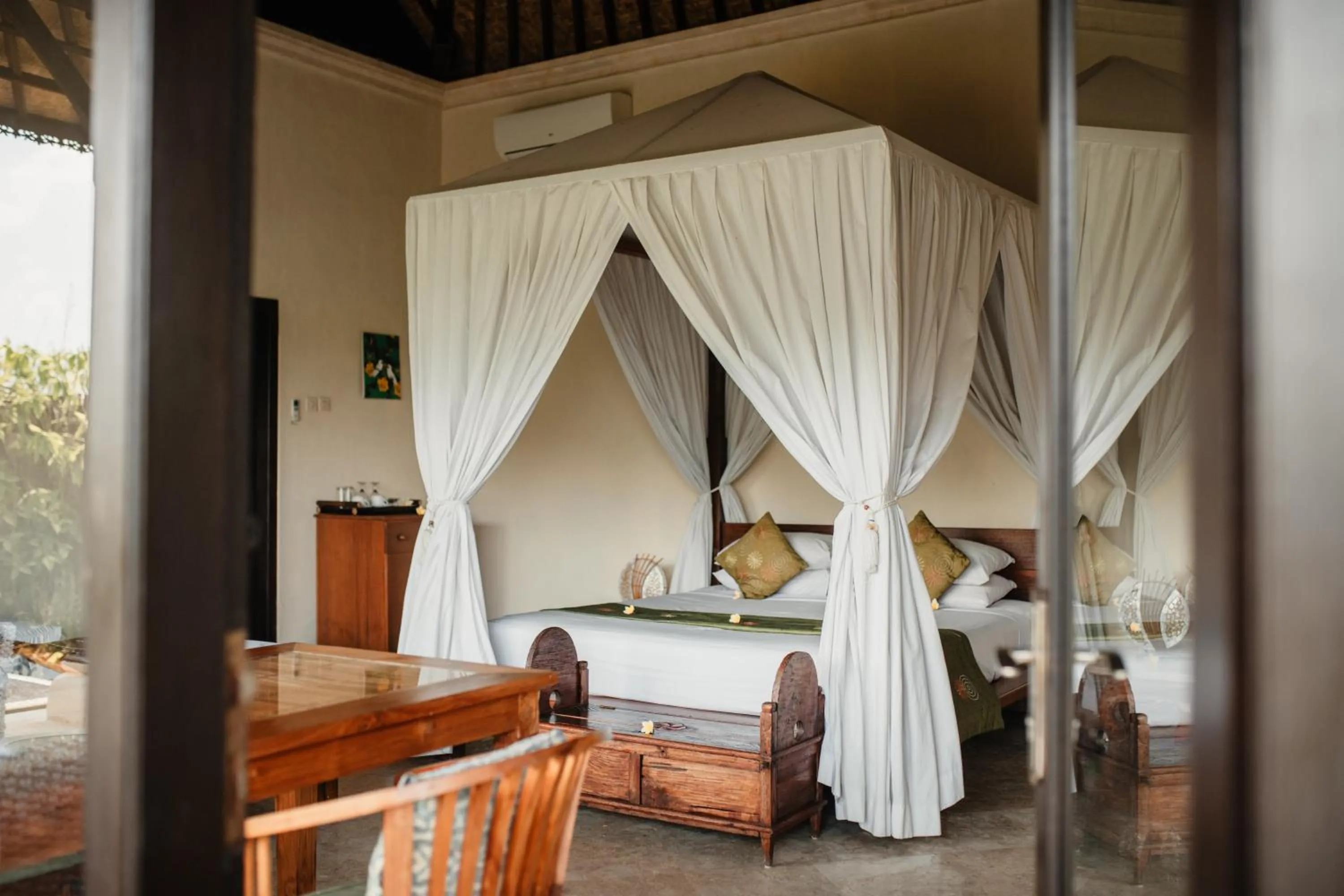 Bedroom, Bed in Mandala Desa