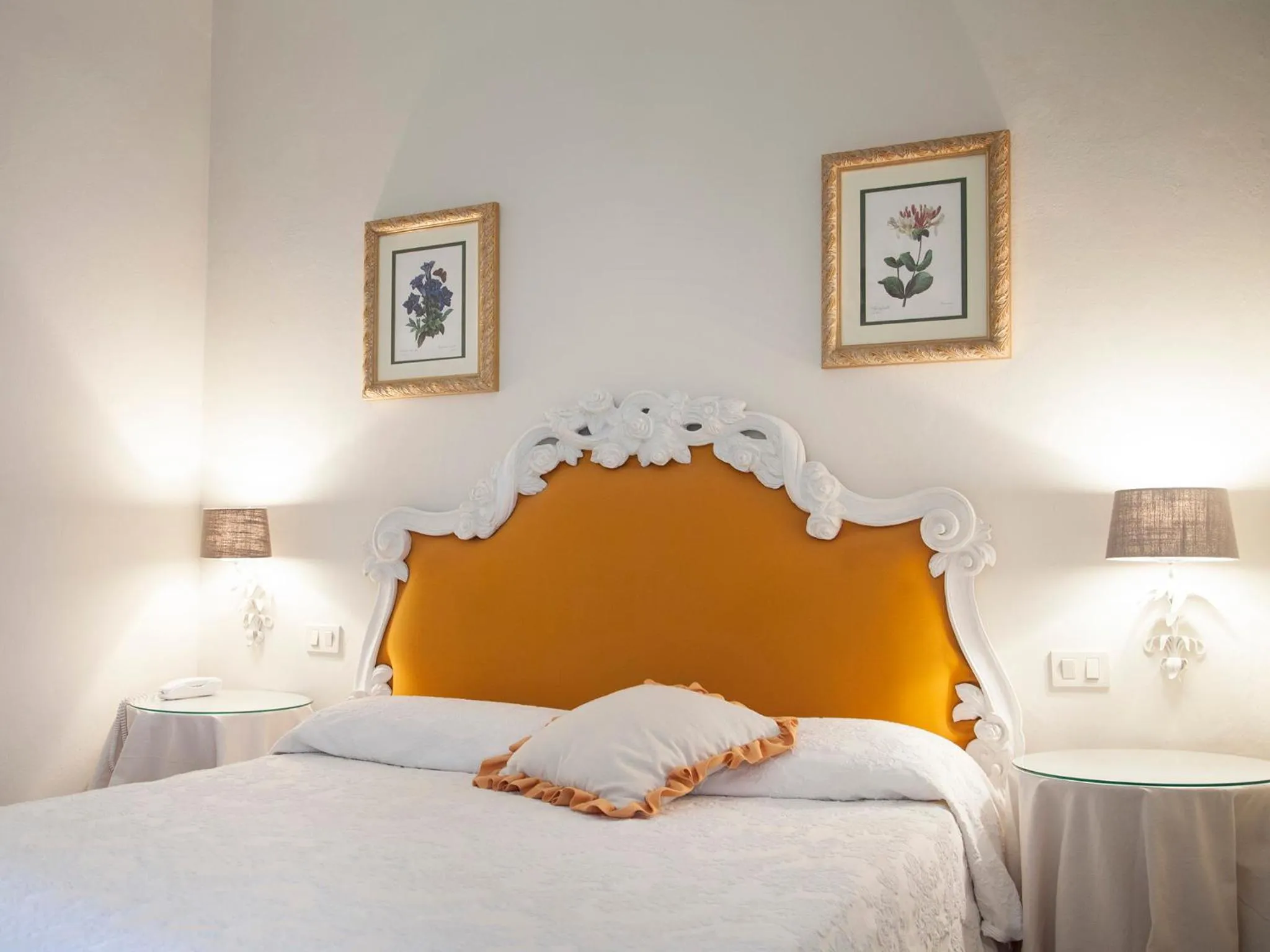 Bed in Hotel Villa Maremonti