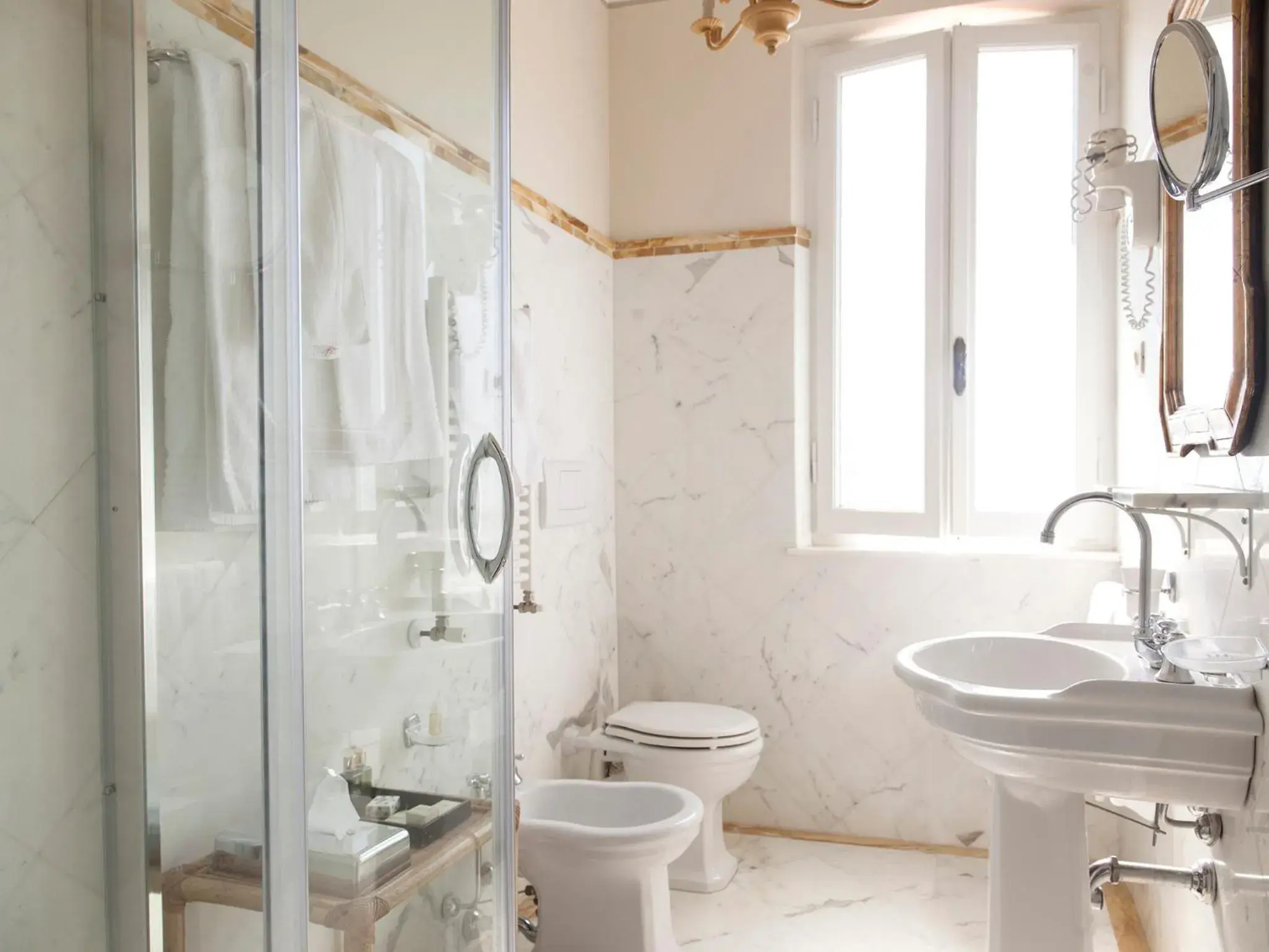 Classic Double Room with Balcony in Hotel Villa Maremonti Classic Double Room with Balcony in Hotel Villa Maremonti