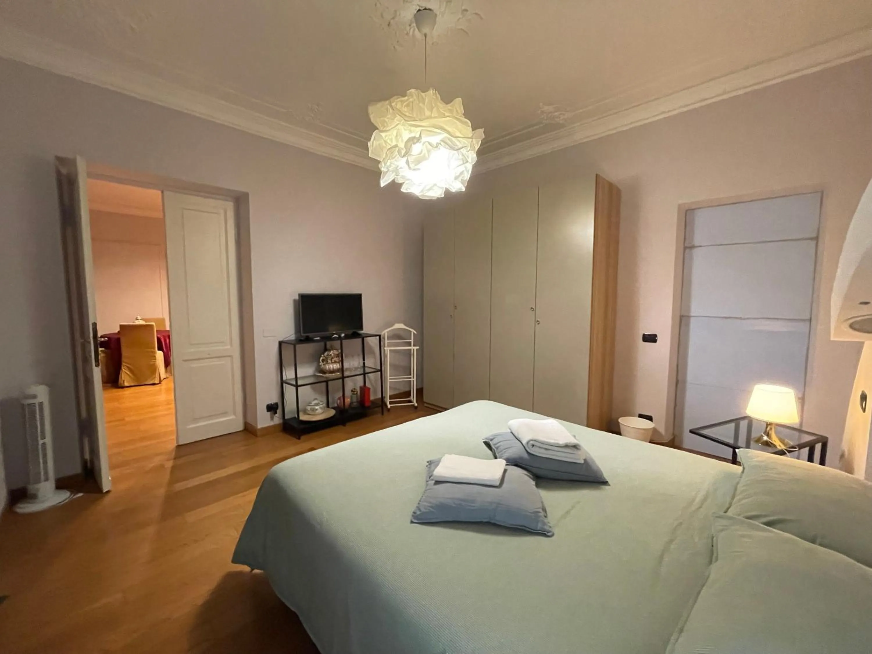 Bed in Paradise Rooms - Brignole Station - Private Rooms