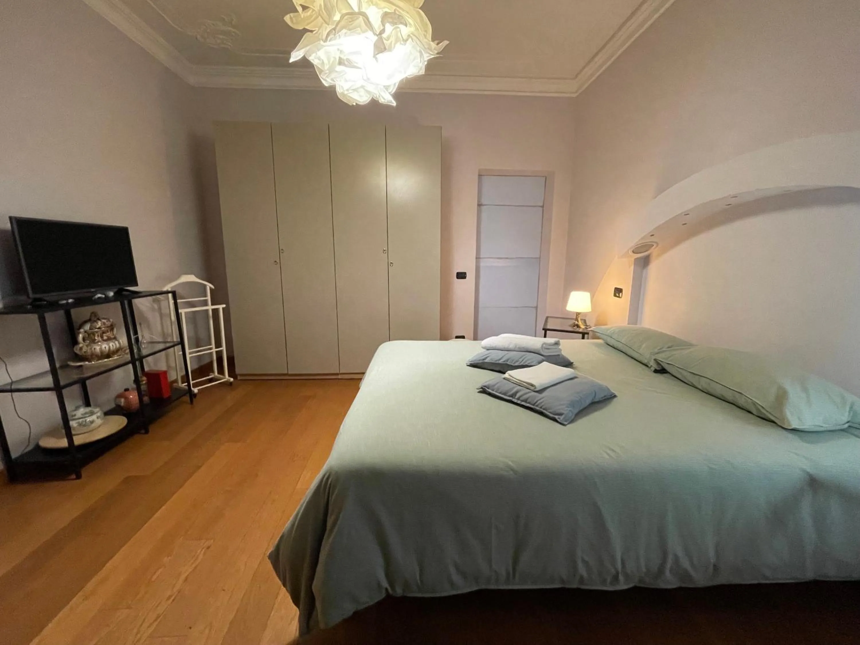 Bed in Paradise Suites - Brignole Station - Best Price Rooms - ALWAYS OPEN