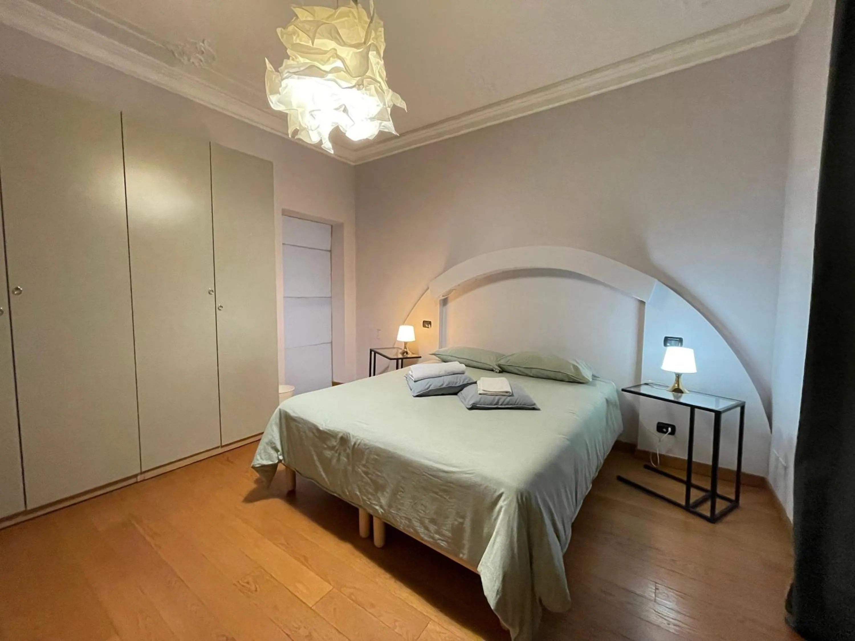 Bed in Paradise Suites - Brignole Station - Best Price Rooms - ALWAYS OPEN