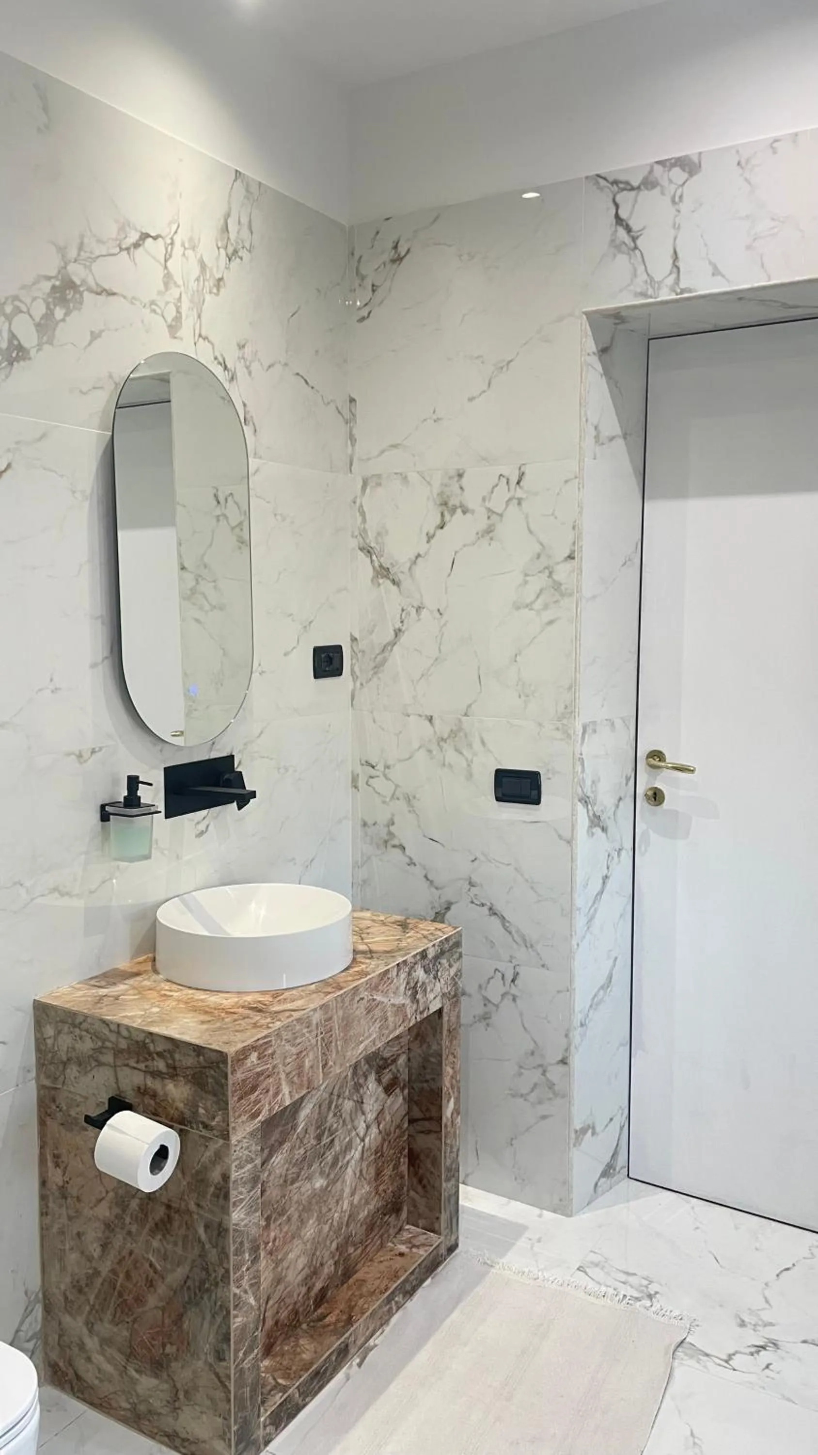 Bathroom in Paradise Suites - Brignole Station - Best Price Rooms - ALWAYS OPEN