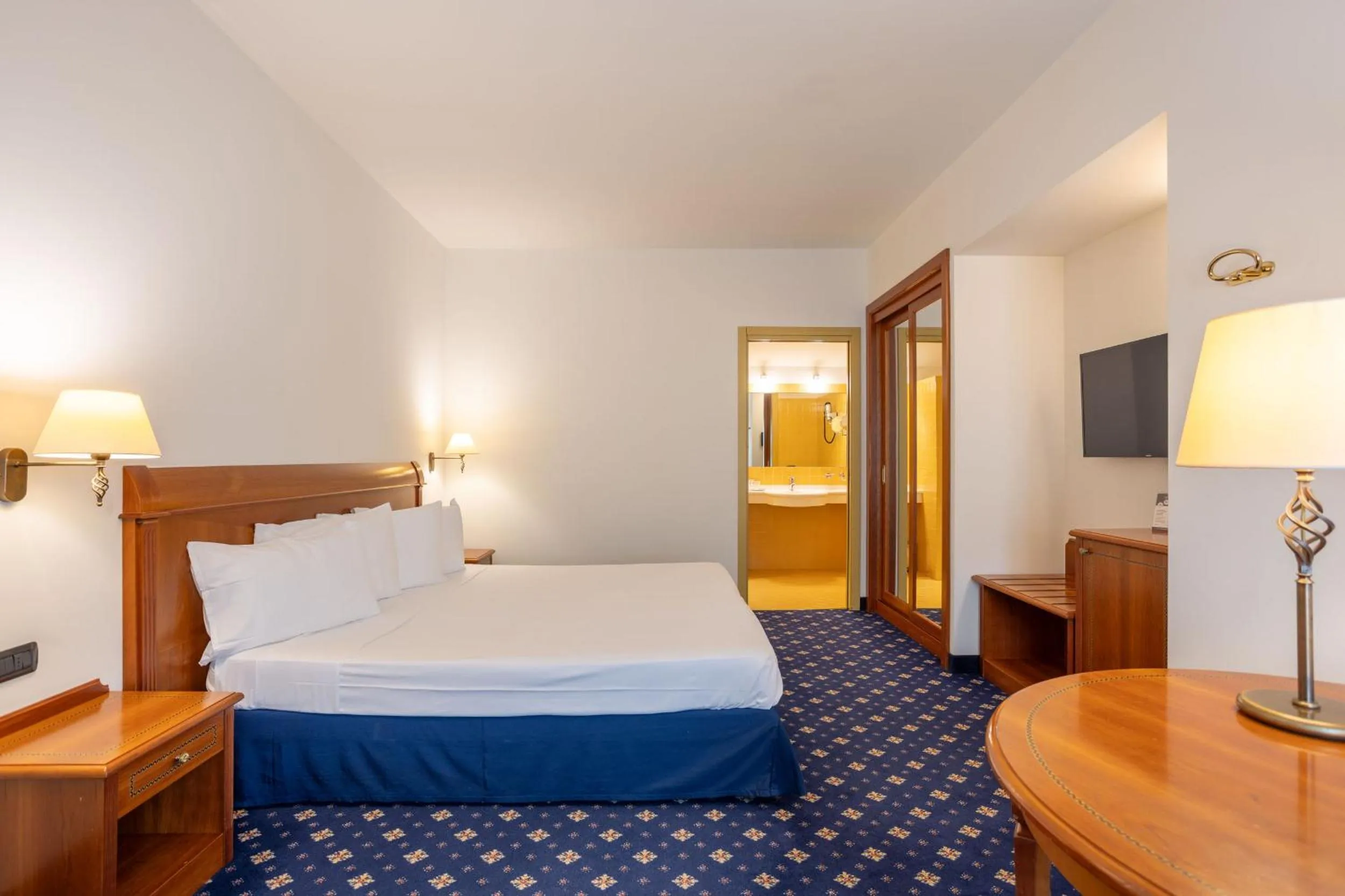 Bedroom, Bed in Hotel Ovest