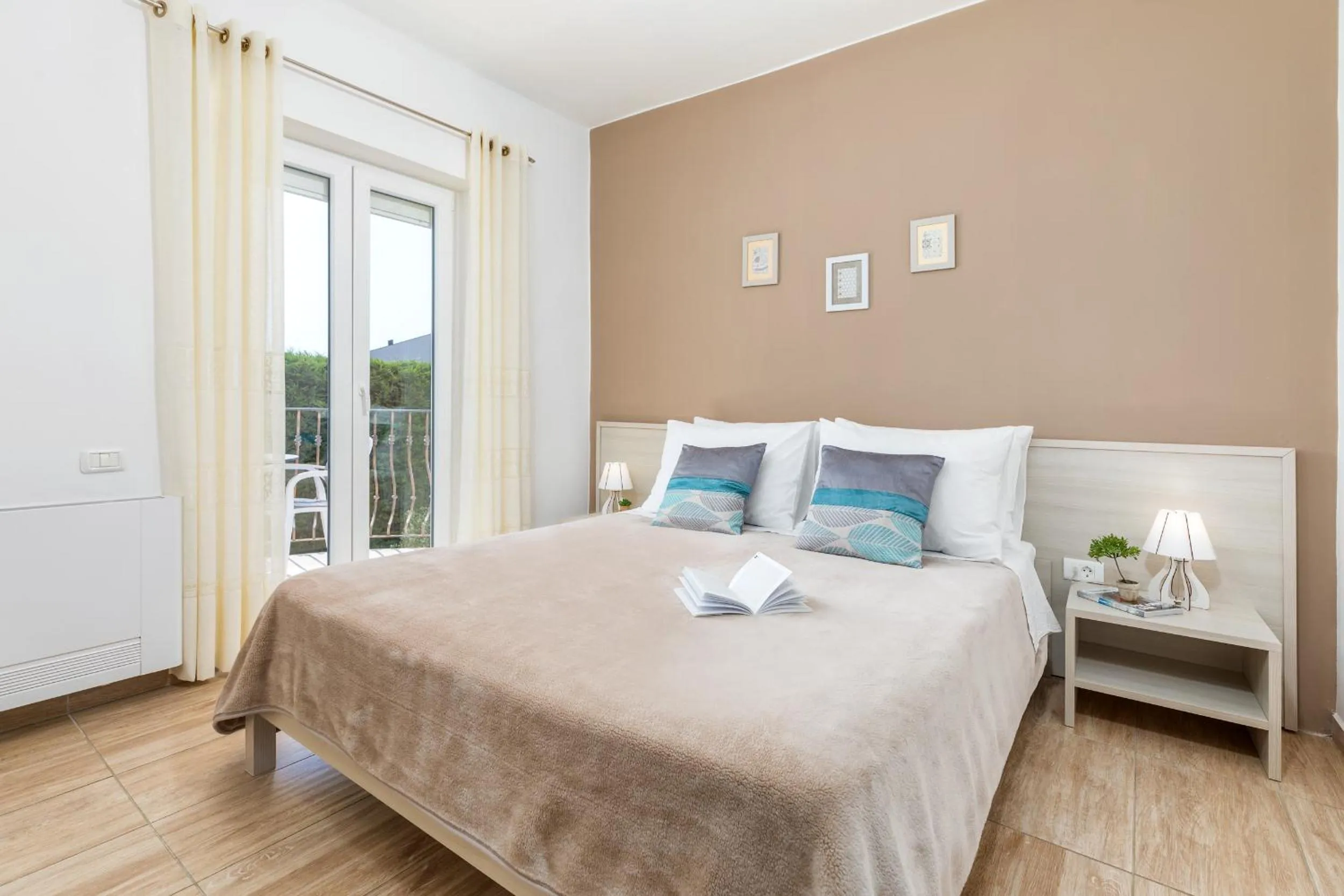 Bed in Apartments Villa Nina