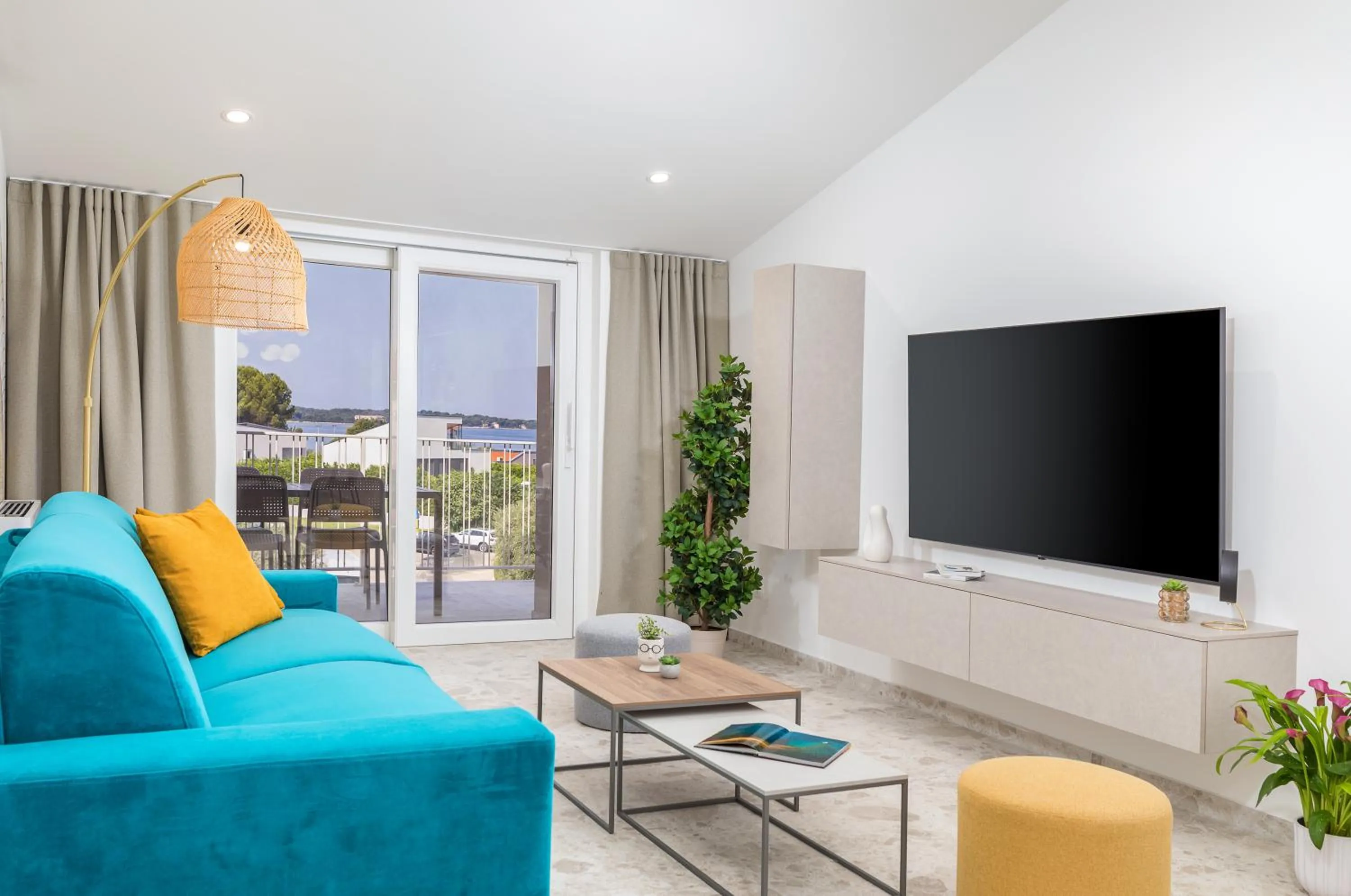 Communal lounge/ TV room in Apartments Villa Nina