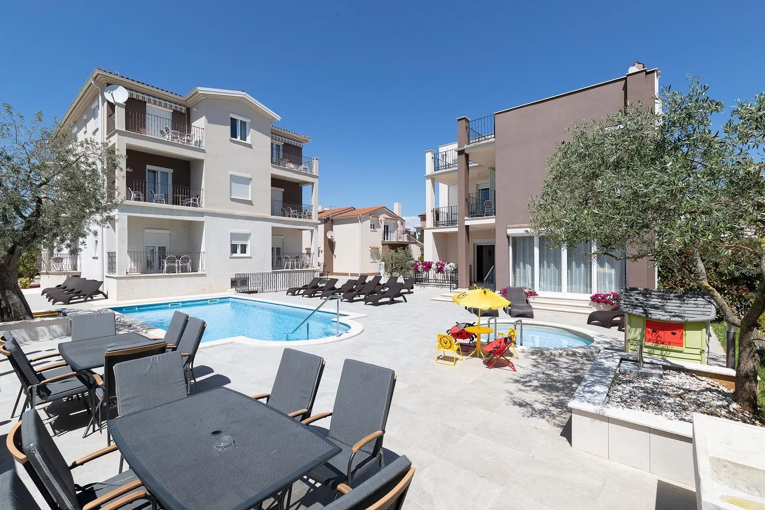 Swimming pool in Apartments Villa Nina