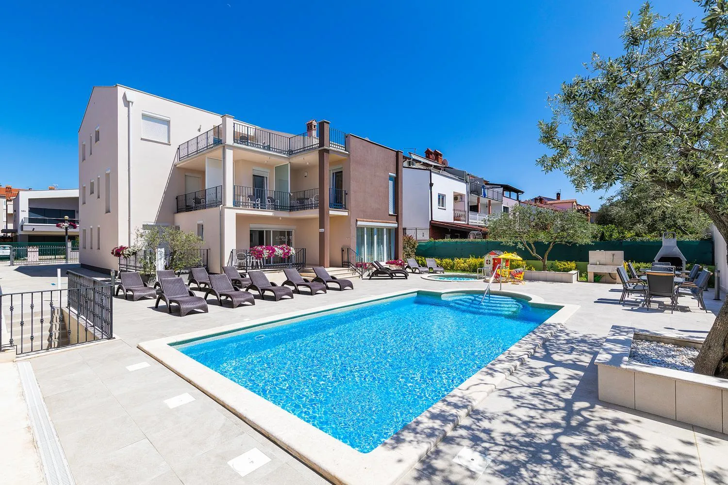 Swimming pool in Apartments Villa Nina