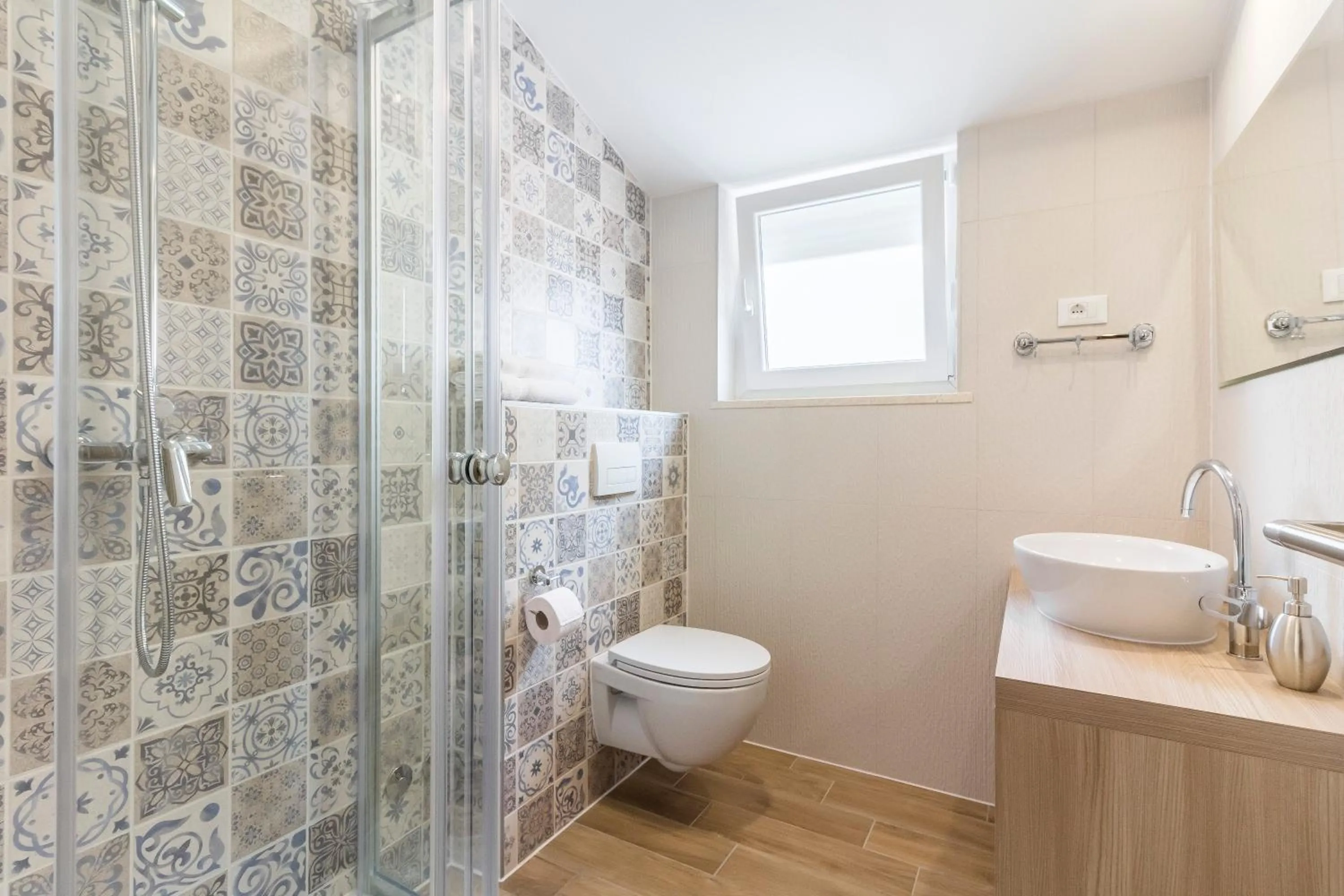 Shower in Apartments Villa Nina