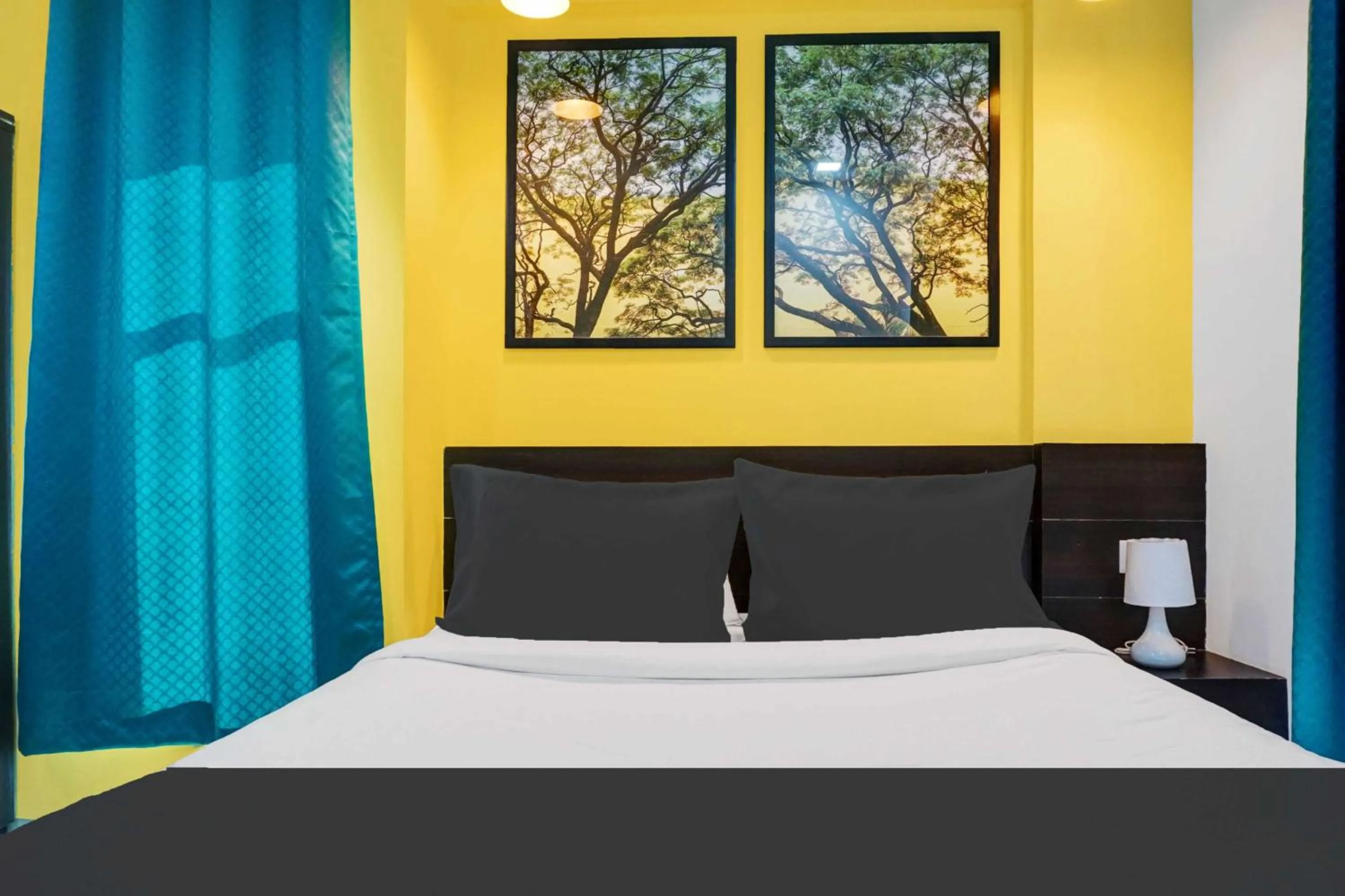 Bedroom, Bed in Super Aarambh Exotica