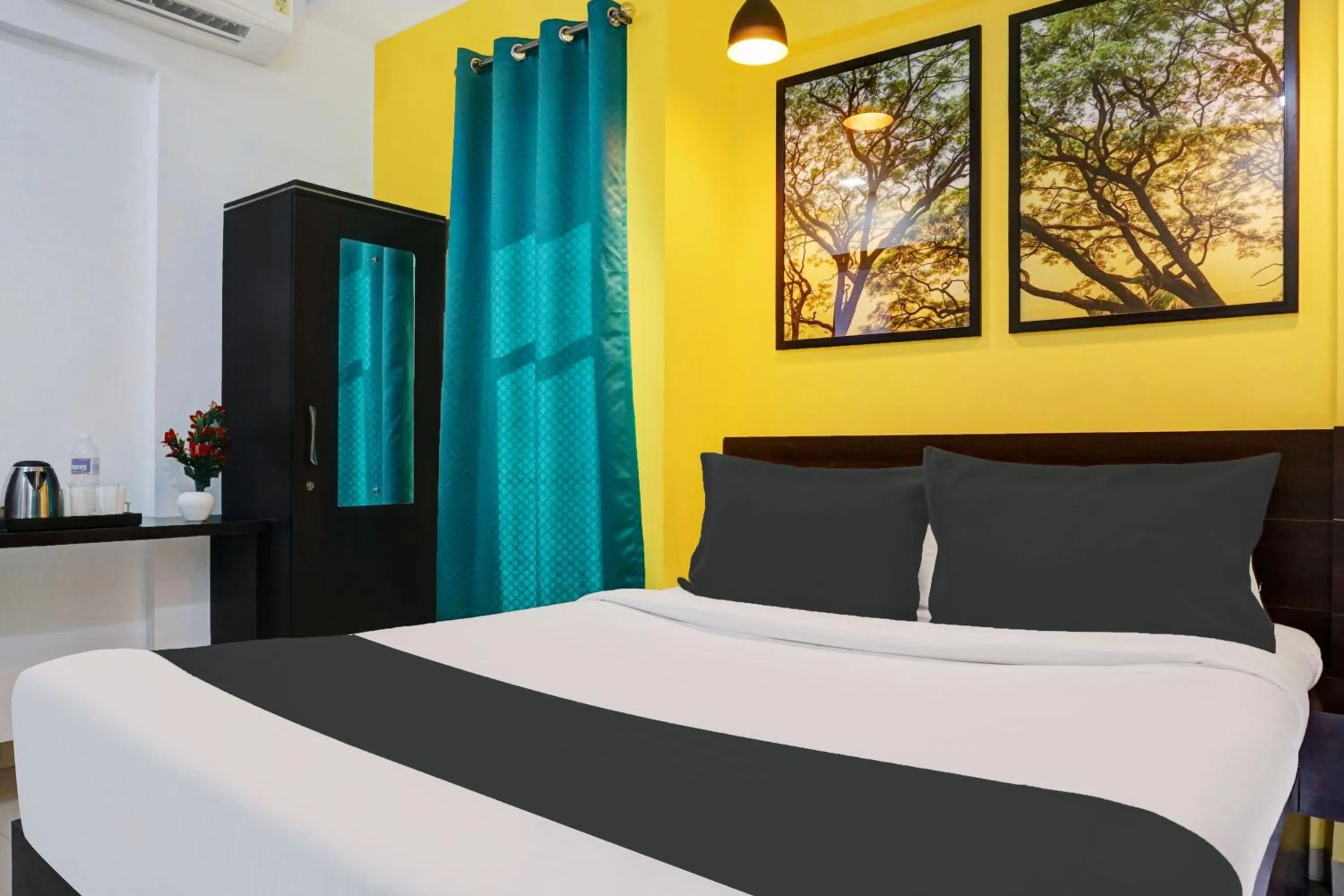 Bedroom, Bed in Super Aarambh Exotica