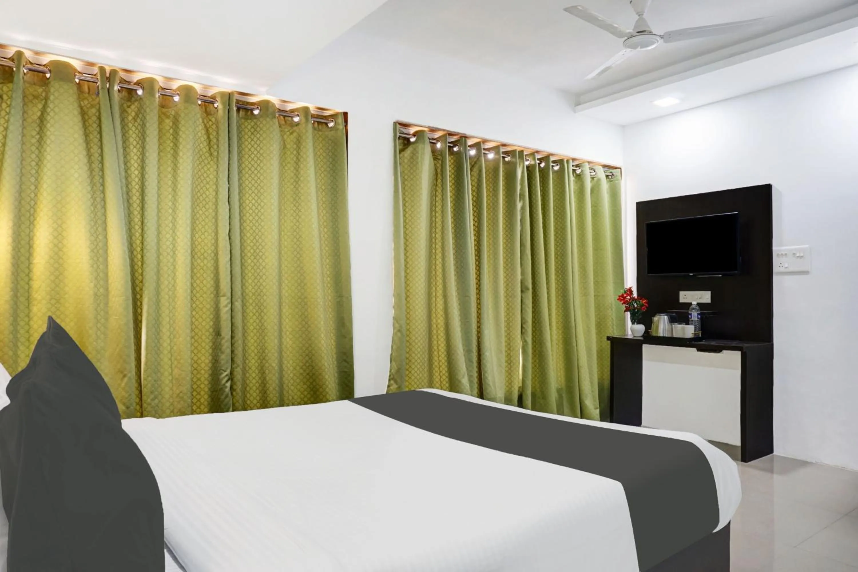 Bedroom, Bed in Super Aarambh Exotica