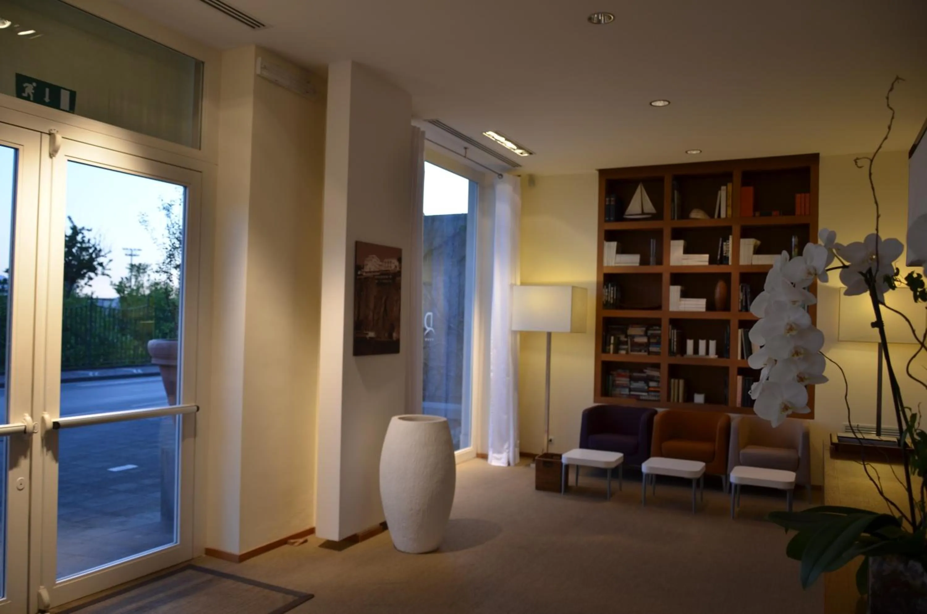 Night in Rota Suites