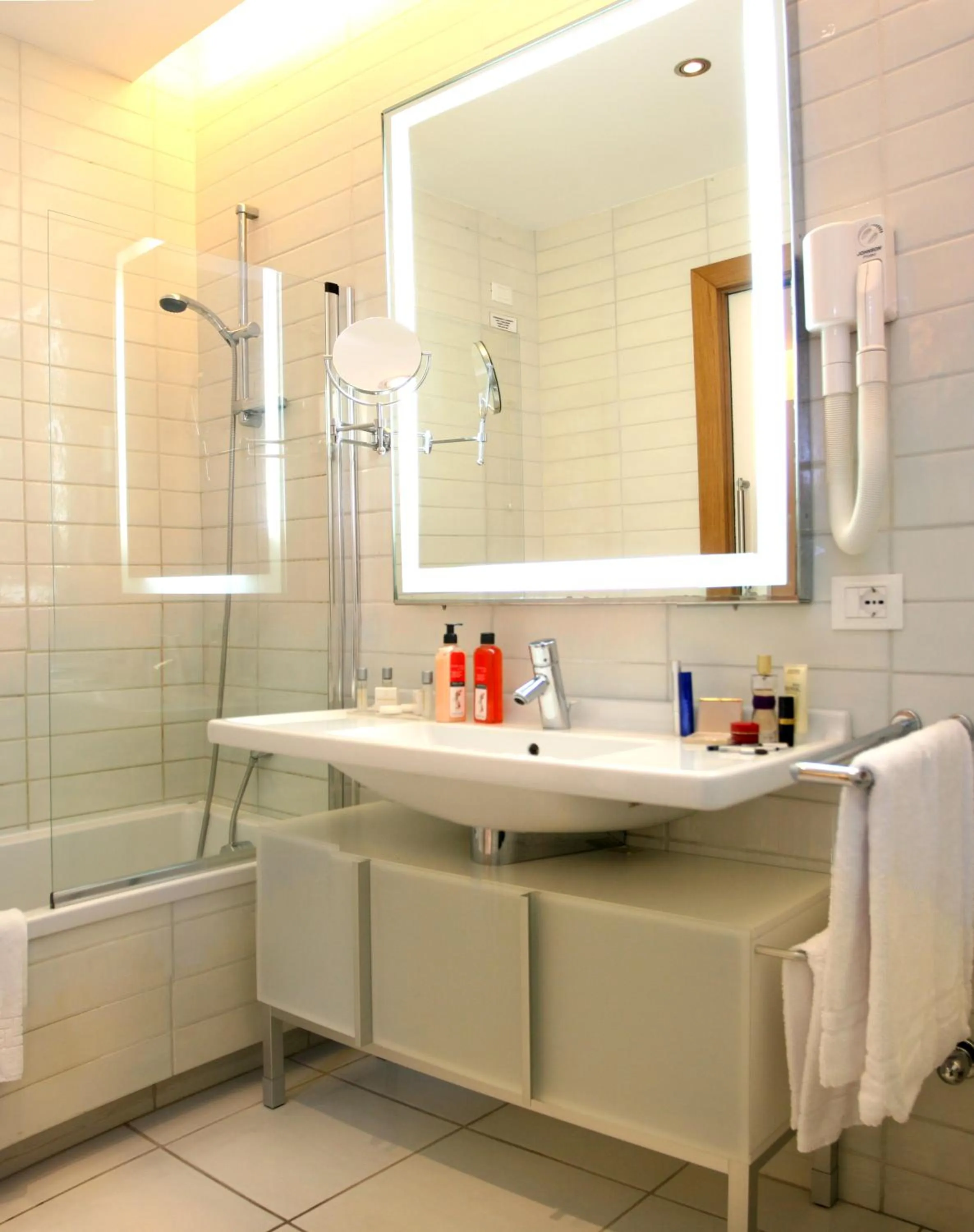 Bathroom in Rota Suites