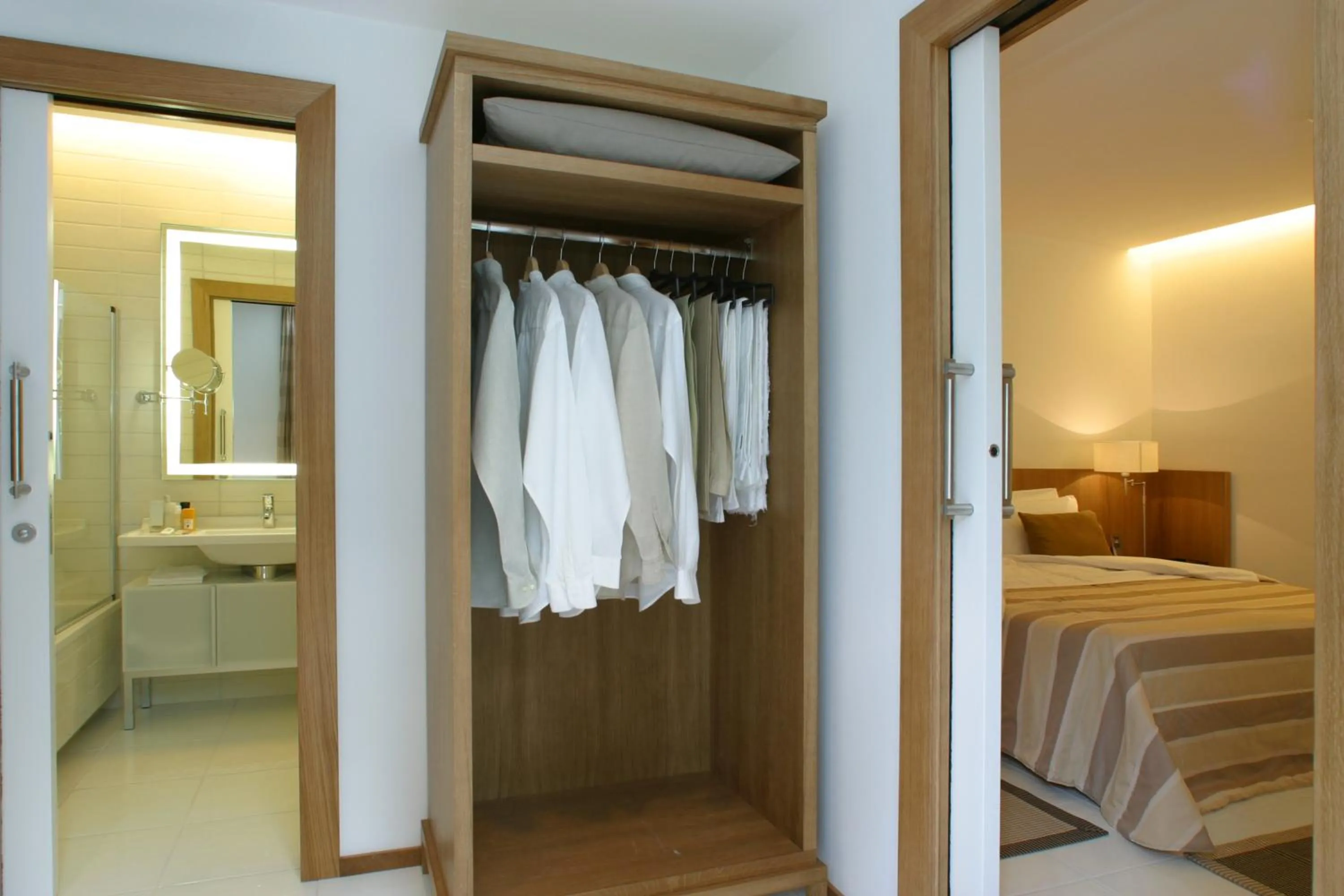 Bedroom, Bed in Rota Suites