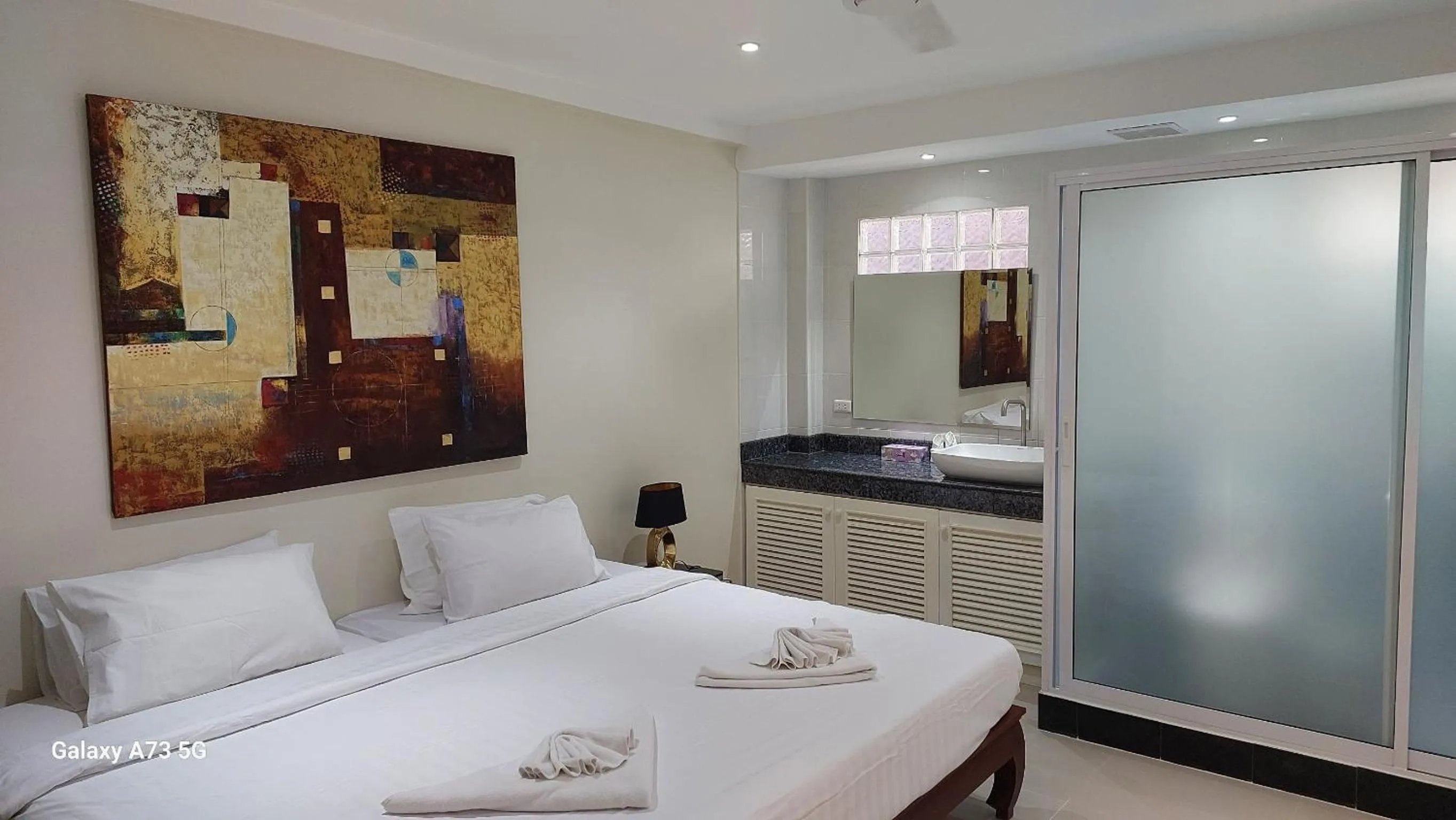 Bedroom, Bed in Siam Palm Residence