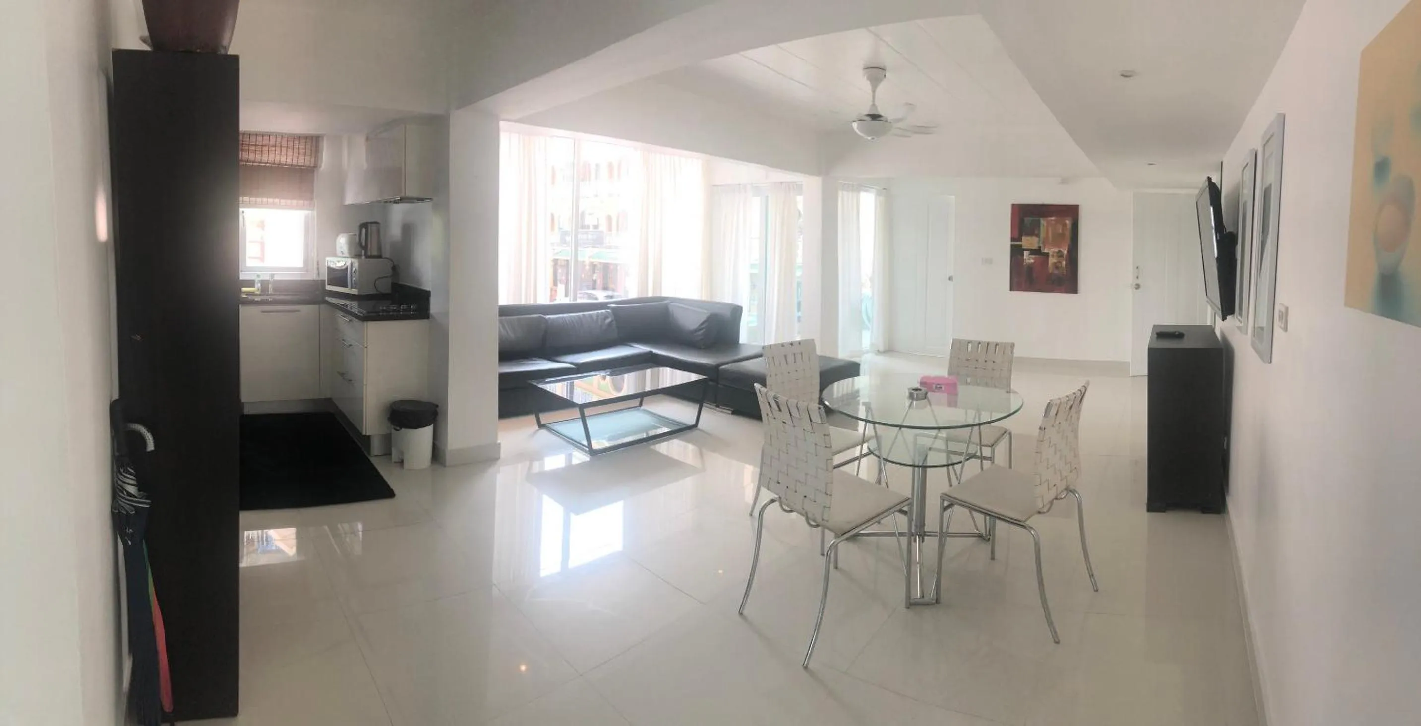 Kitchen or kitchenette in Siam Palm Residence