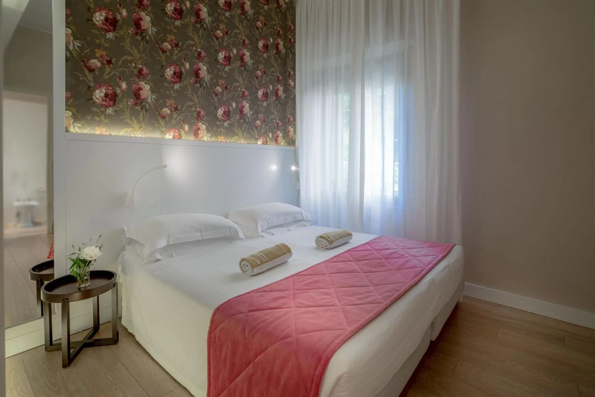 Bed in Hotel Villa Rosa Riviera