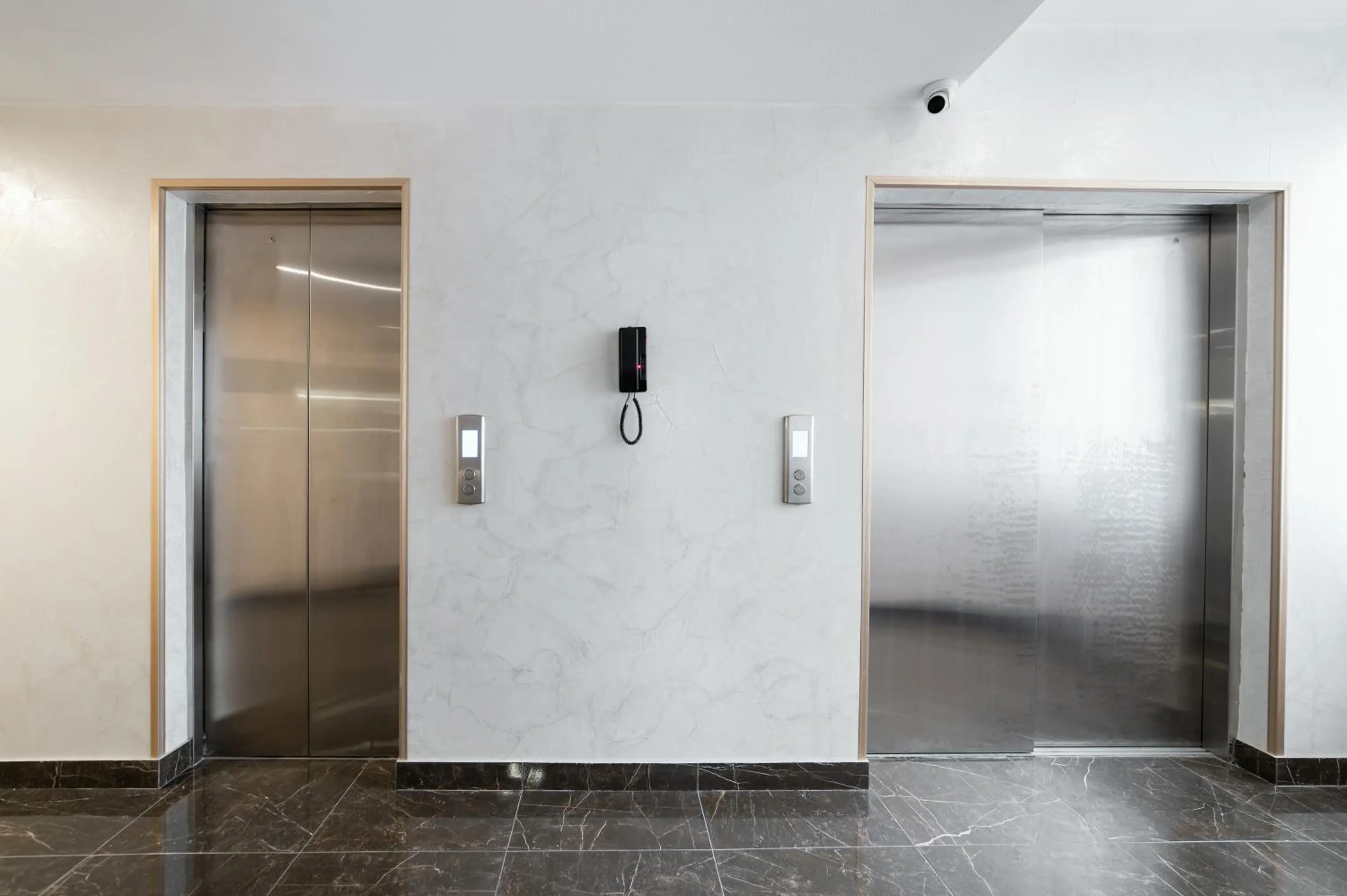 elevator in Orient Hotel Bishkek