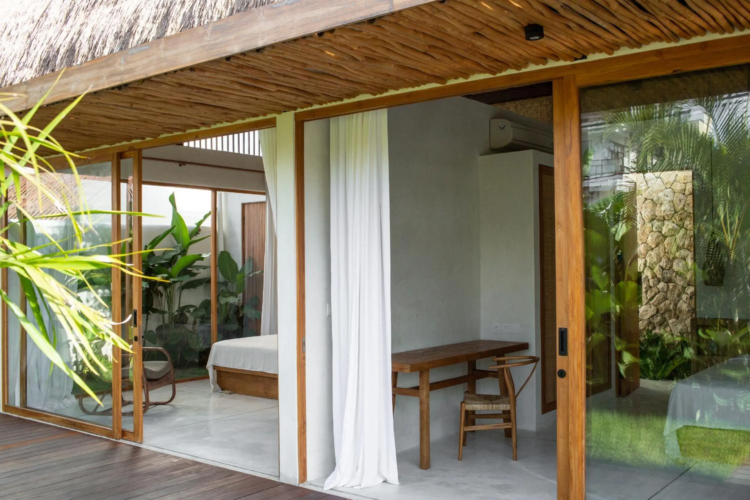 Bed in Las Lunas Villas Canggu