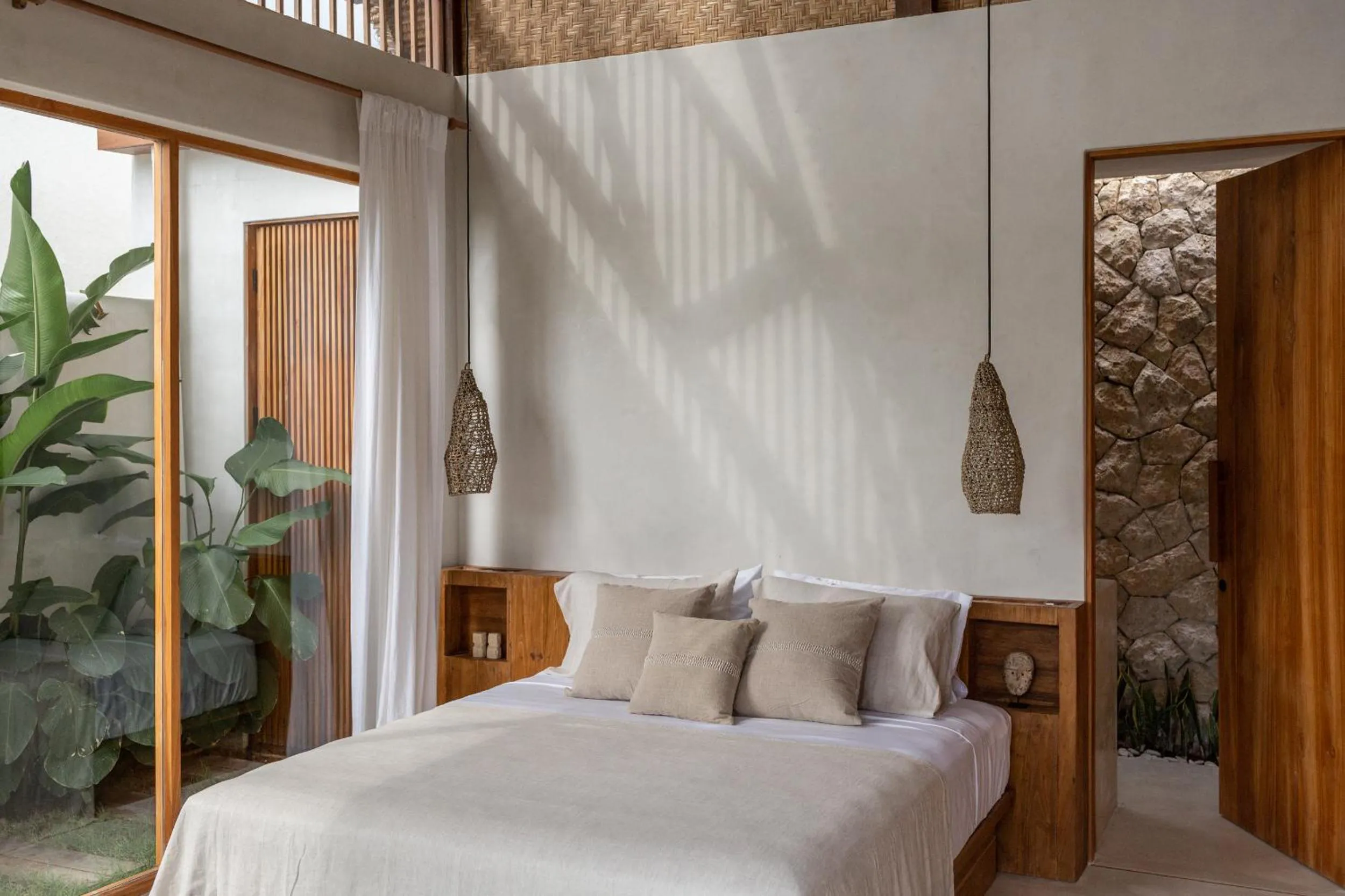 Bed in Las Lunas Villas Canggu