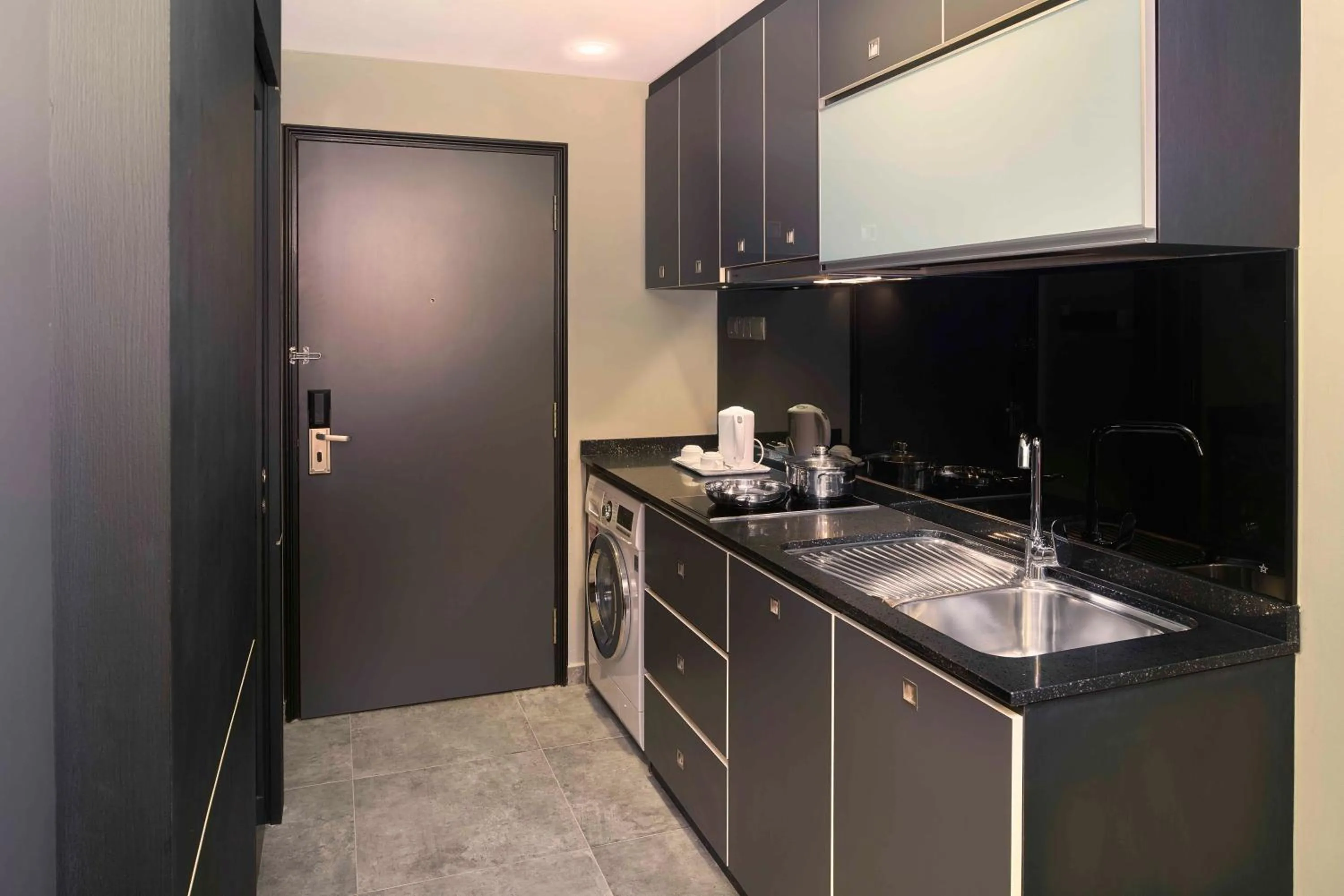 Kitchen or kitchenette in Orchard Grand Court