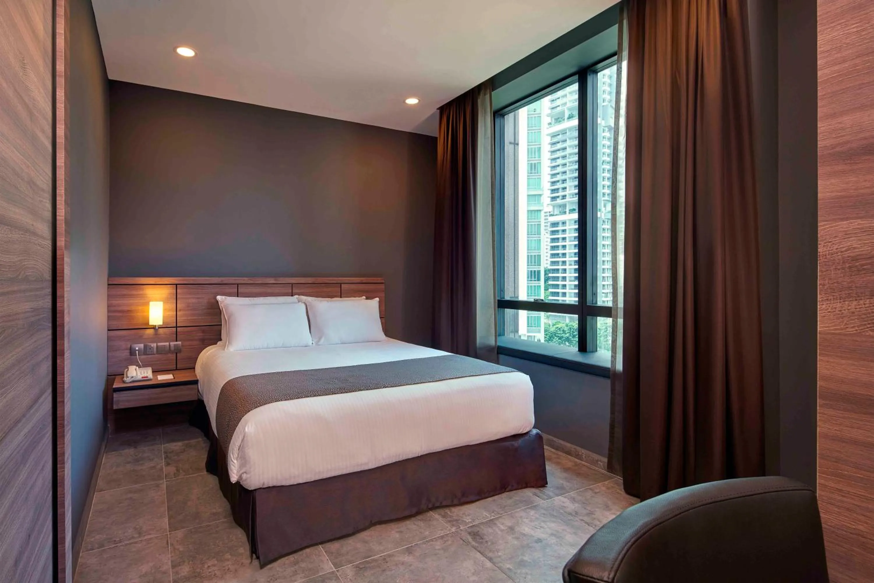 Bedroom, Bed in Orchard Grand Court