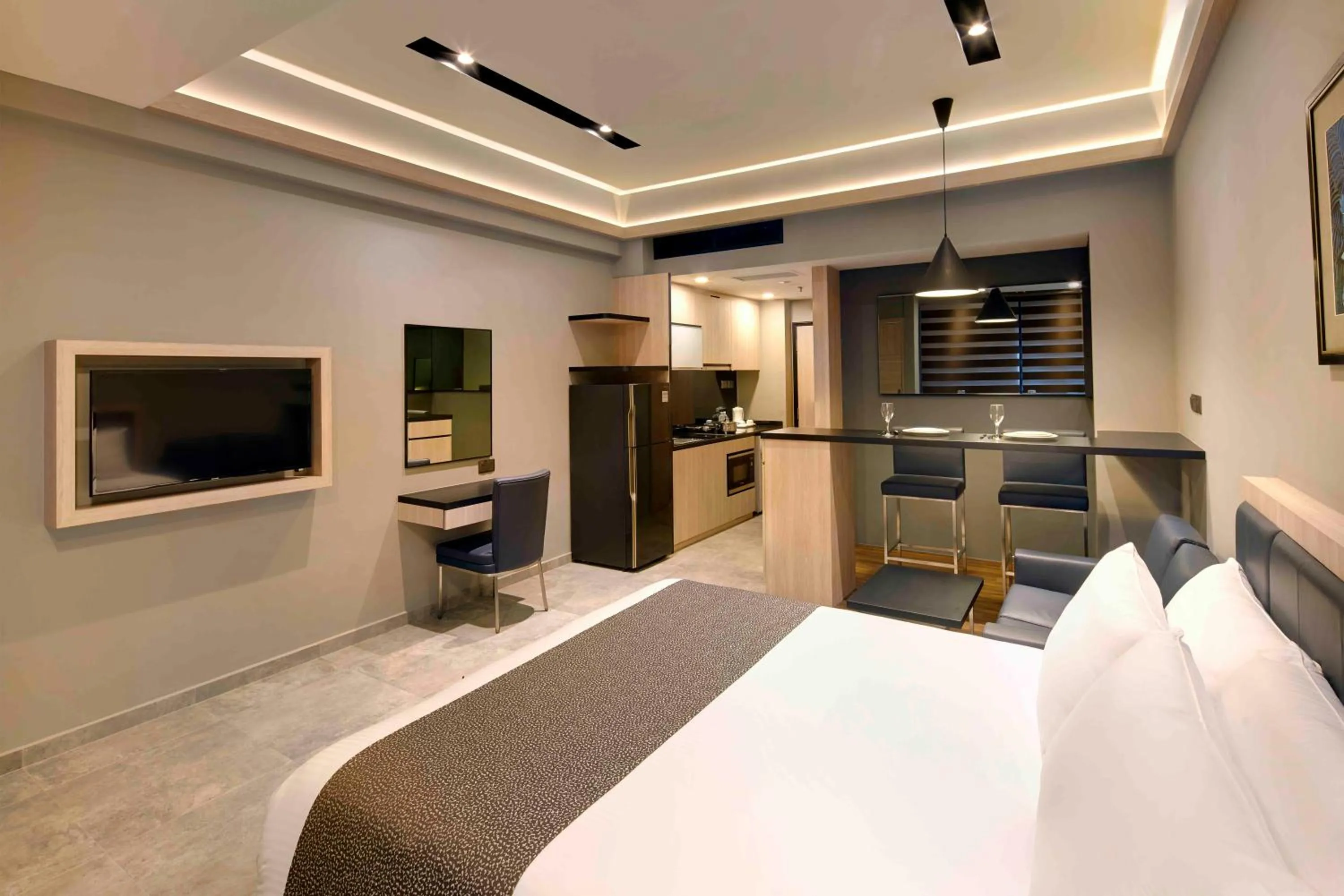 Bedroom, Bed in Orchard Grand Court