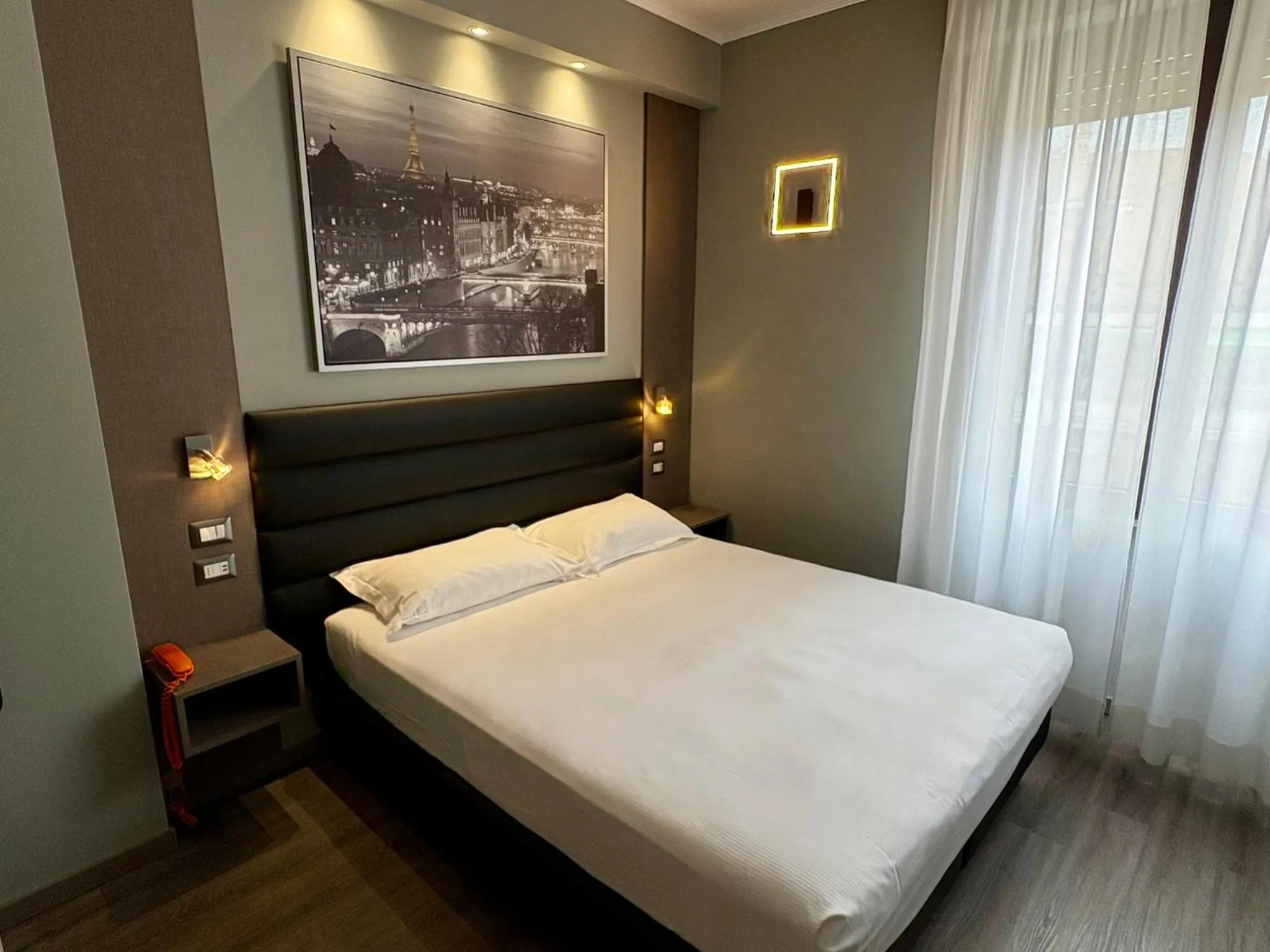 Bedroom, Bed in Hotel Perugino