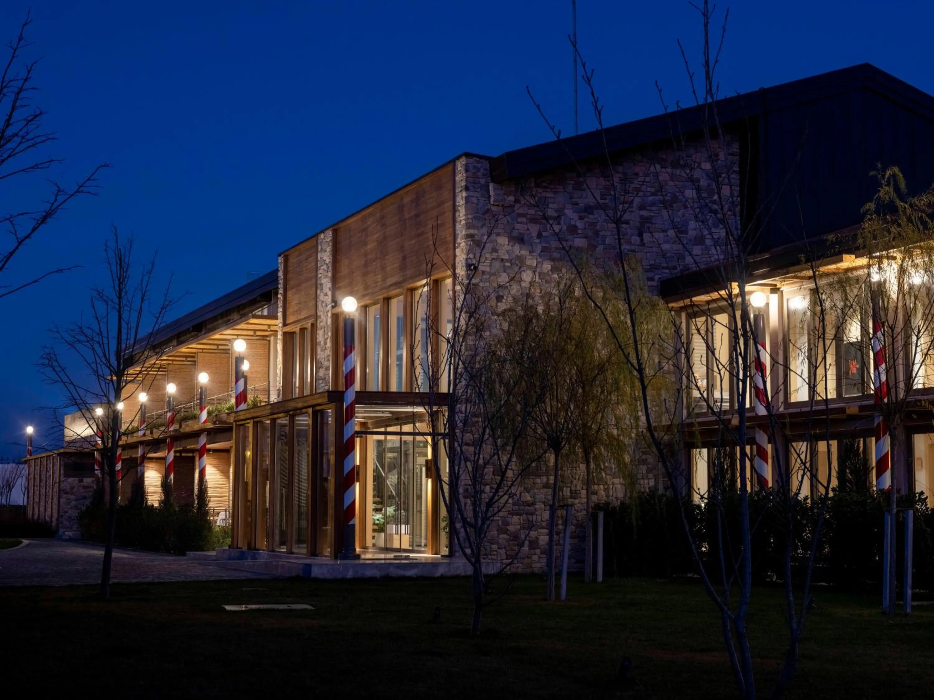 Night in İnemare Hotel