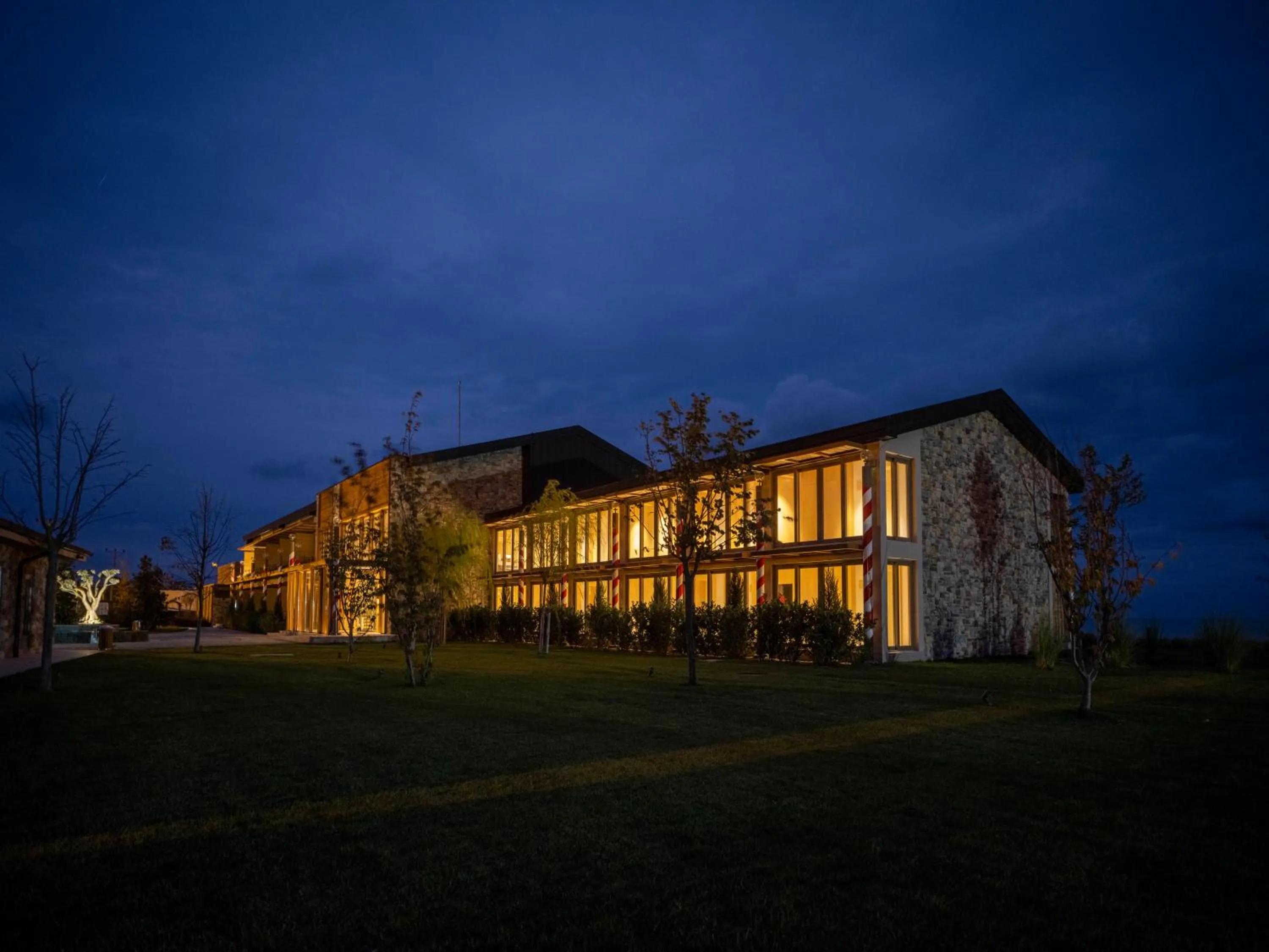 Night in İnemare Hotel