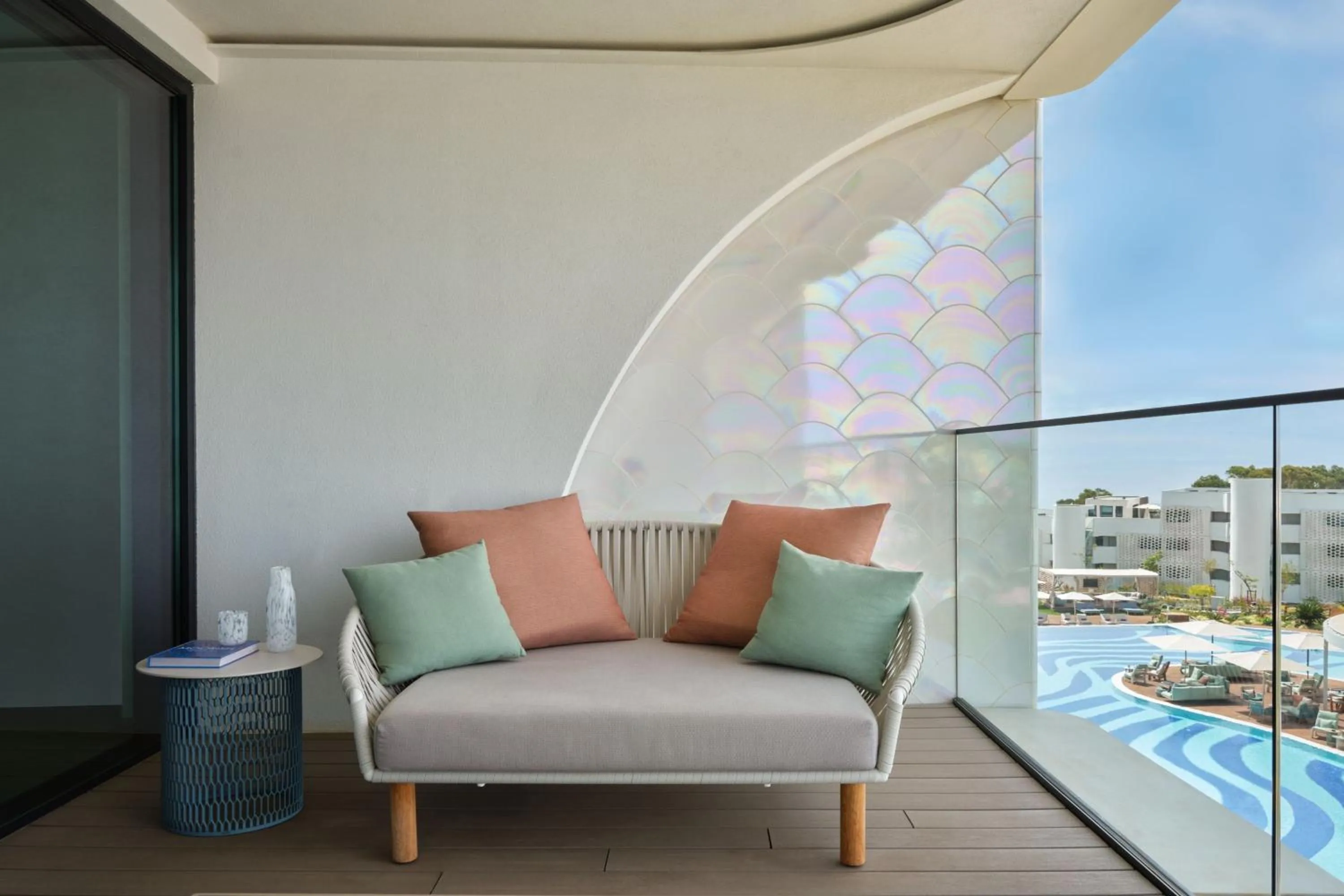 Photo of the whole room in W Algarve