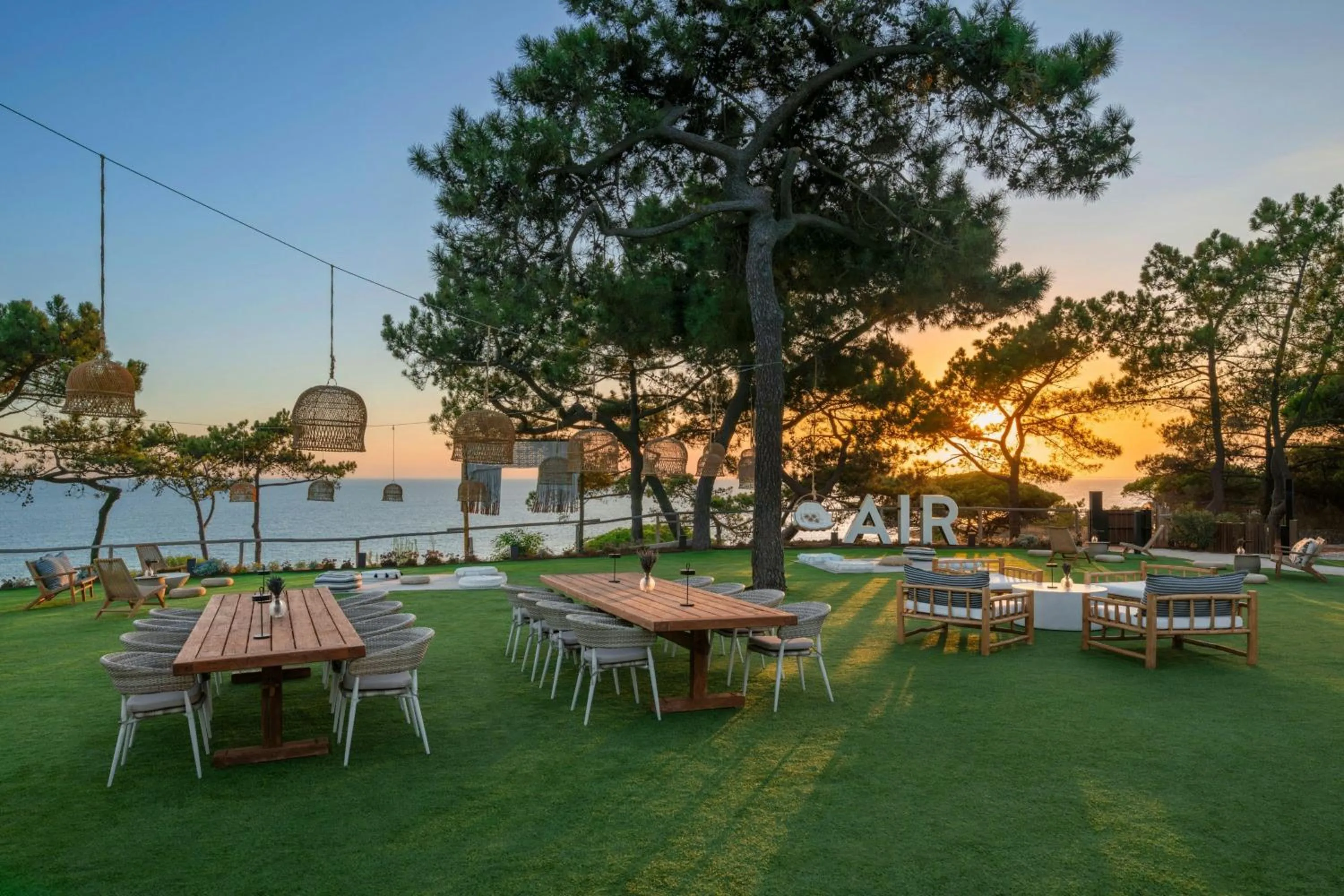 Restaurant/places to eat in W Residences Algarve