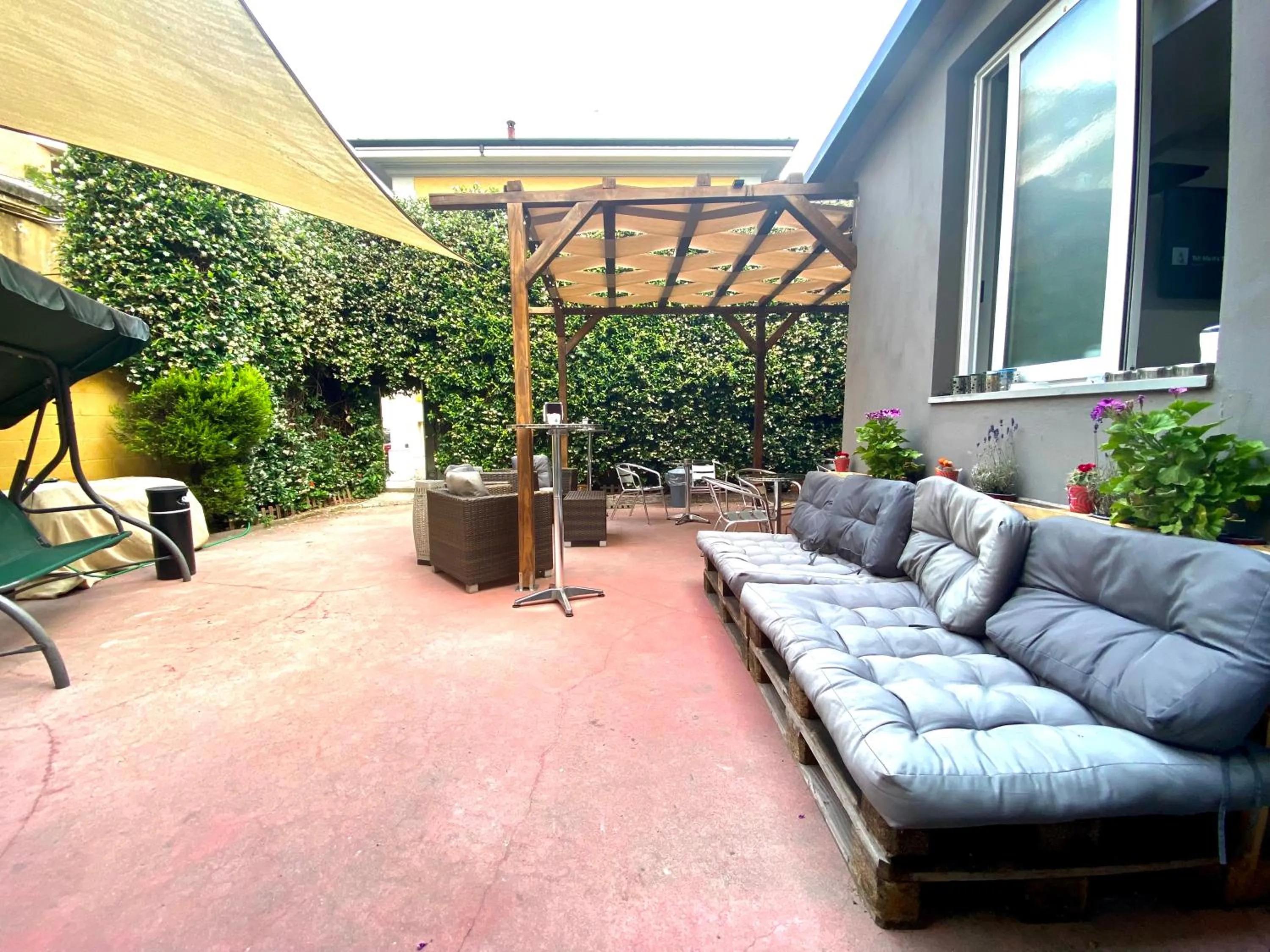 Patio in Hotel Bogart Milano